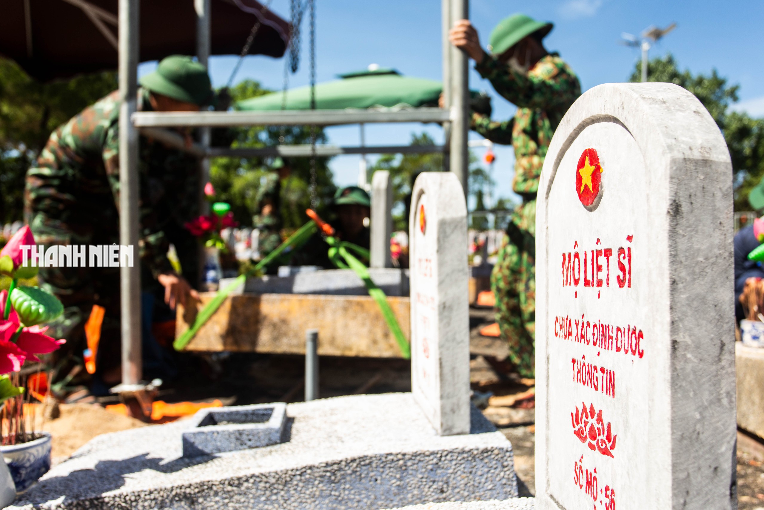 Bộ đội Quảng Trị phơi mình dưới nắng, nỗ lực 'trả lại tên' cho những liệt sĩ- Ảnh 8.