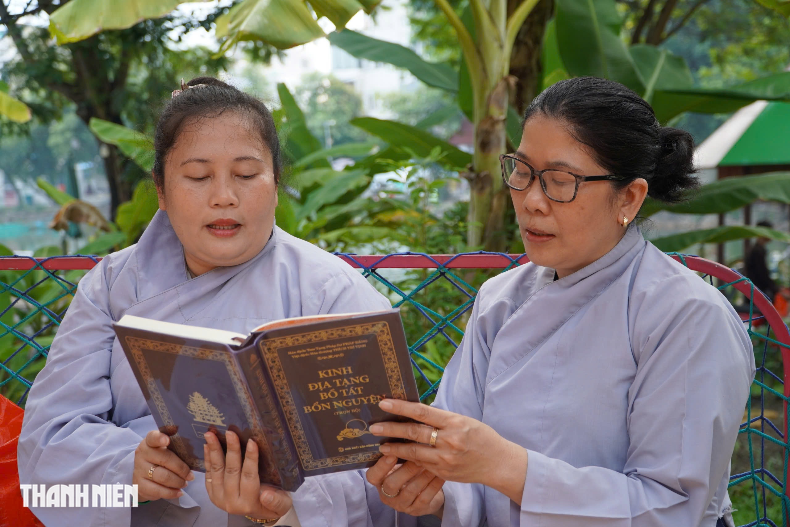 Vì sao tụng Kinh Địa Tạng cầu siêu liệt sĩ ở công viên Lê Thị Riêng? - Ảnh 7.