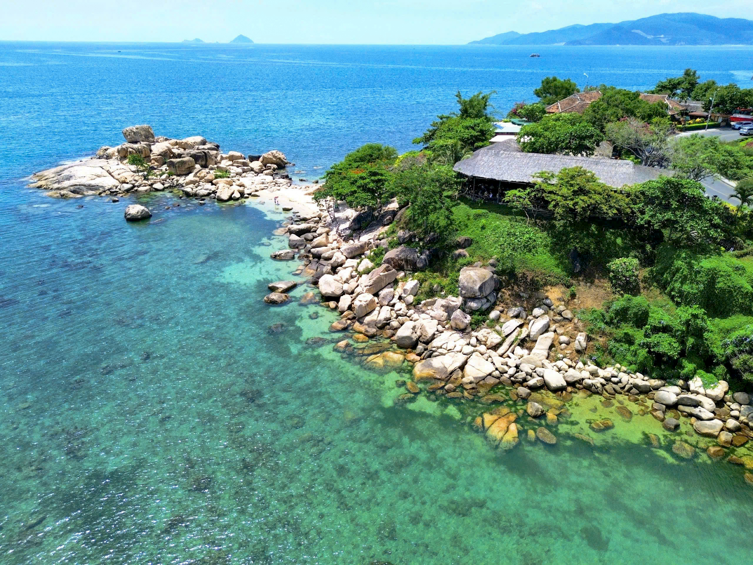Bí ẩn bàn tay khổng lồ in sâu vào tảng đá ở Nha Trang- Ảnh 8. Bí ẩn bàn tay khổng lồ in sâu vào tảng đá ở Nha Trang- Ảnh 8.