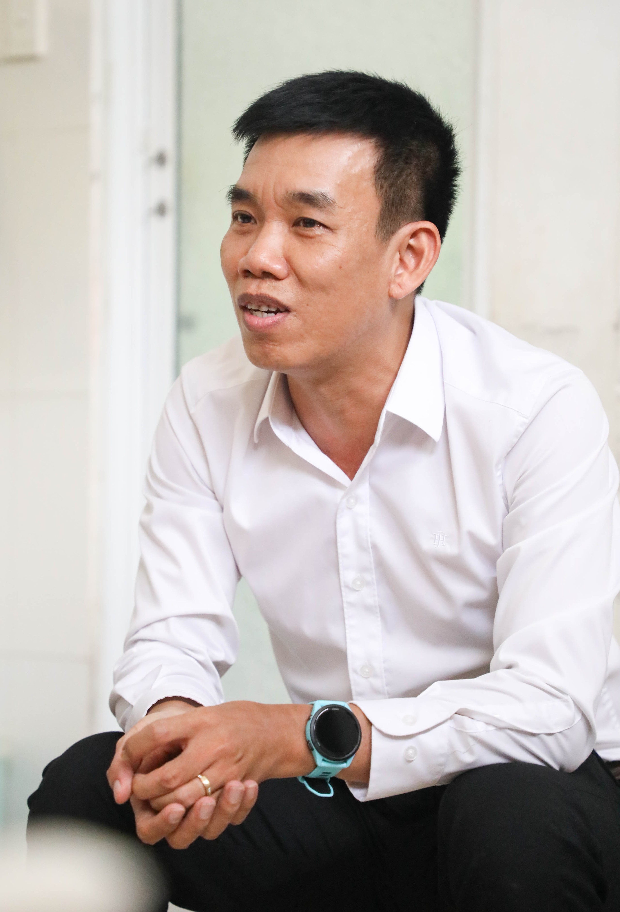 'Ông bụt' viết chuyện cổ tích giữa đại ngàn - Ảnh 10.