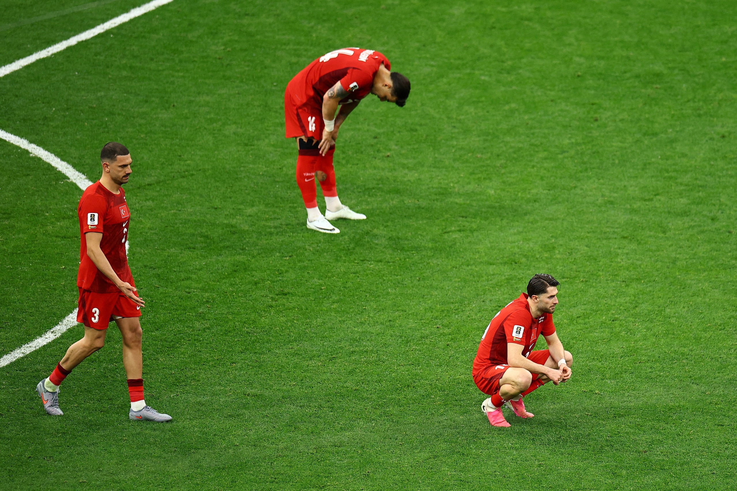 Thua Úc ở World Cup 2026, báo Thổ Nhĩ Kỳ bất ngờ mượn lời HLV CLB Hà Nội Harry Kewell- Ảnh 2. Thua Úc ở World Cup 2026, báo Thổ Nhĩ Kỳ bất ngờ mượn lời HLV CLB Hà Nội Harry Kewell- Ảnh 2.