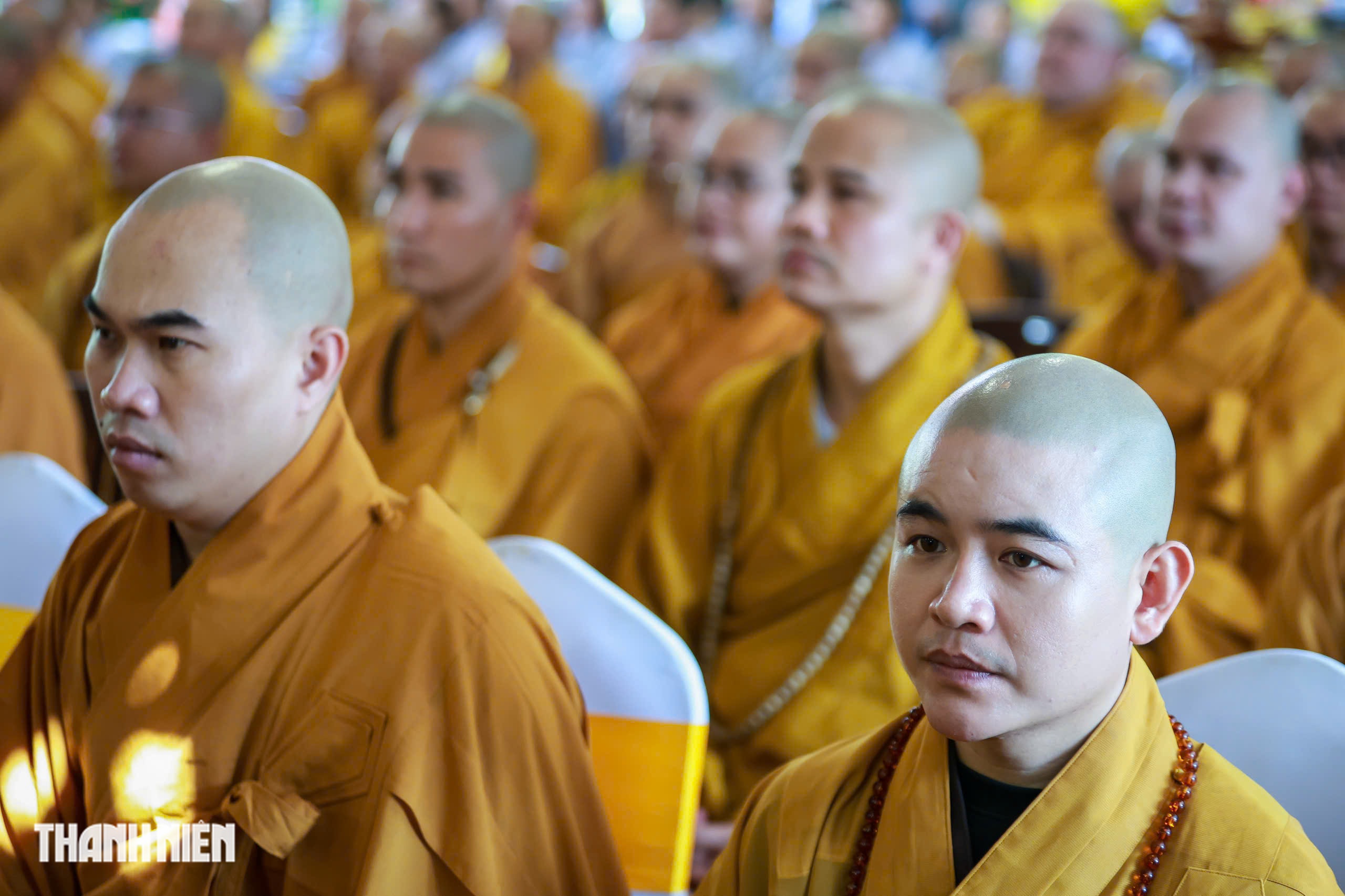 Phật giáo TP.HCM trang nghiêm tưởng niệm, cầu siêu liệt sĩ tại công viên Lê Thị Riêng - Ảnh 8.