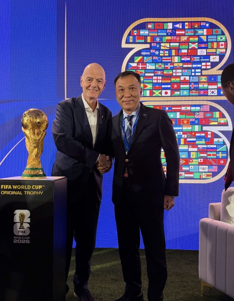Chủ tịch FIFA và Chủ tịch VFF trao đổi về phát triển bóng đá Việt Nam

- Ảnh 1.