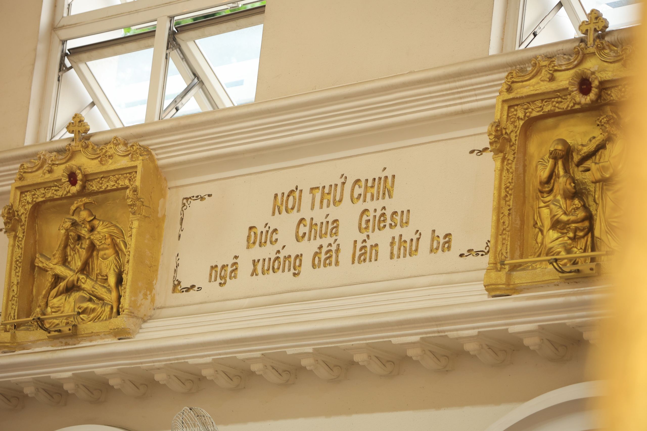 Độc đáo nhà thờ mang dáng dấp nhà thờ Đức Bà ở TP.HCM- Ảnh 6. Độc đáo nhà thờ mang dáng dấp nhà thờ Đức Bà ở TP.HCM- Ảnh 6.