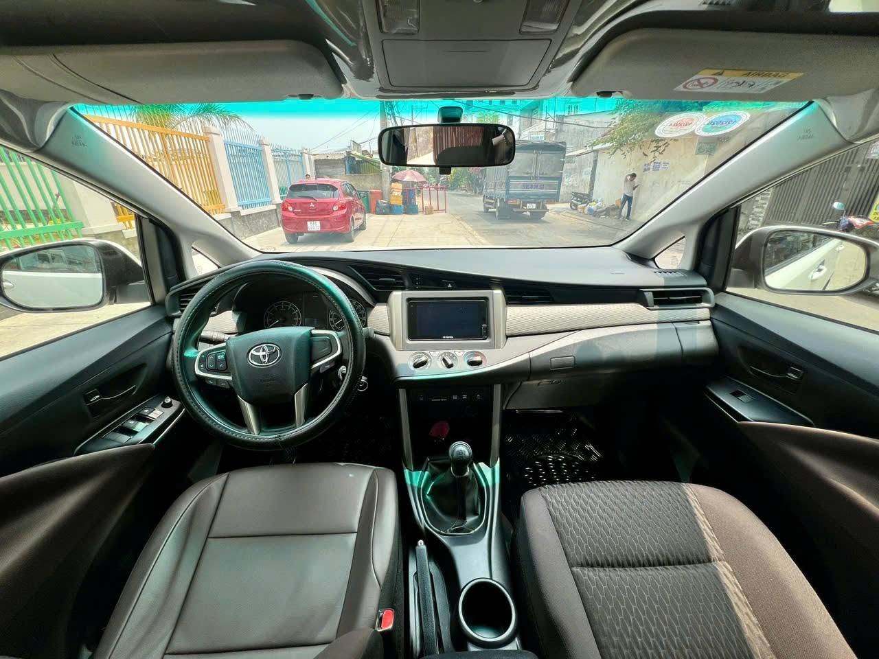 Mua Toyota Innova số sàn 3 năm trước, hiện chủ xe lỗ bao nhiêu? - Ảnh 3.