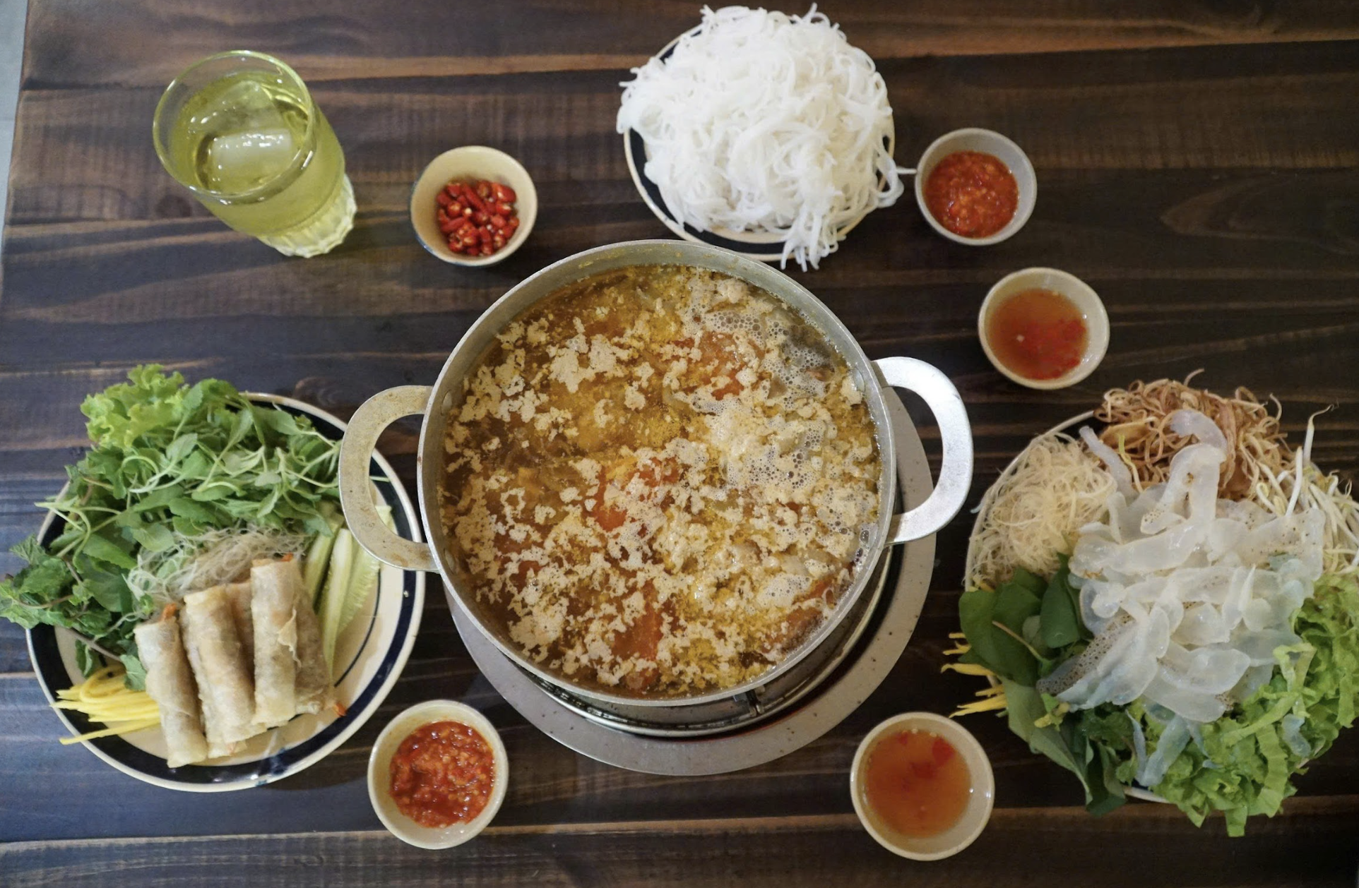 Đi t&igrave;m qu&aacute;n ăn qu&ecirc; hương ở TP.HCM: Giữ trọn vị m&oacute;n ngon xứ Nẫu! - Ảnh 5.