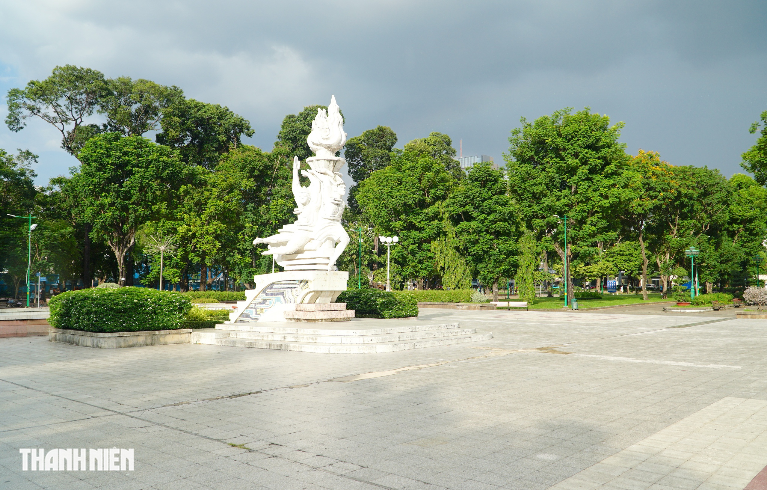 Có một công viên ở trung tâm TP.HCM xưa kia từng là nghĩa trang - Ảnh 3.