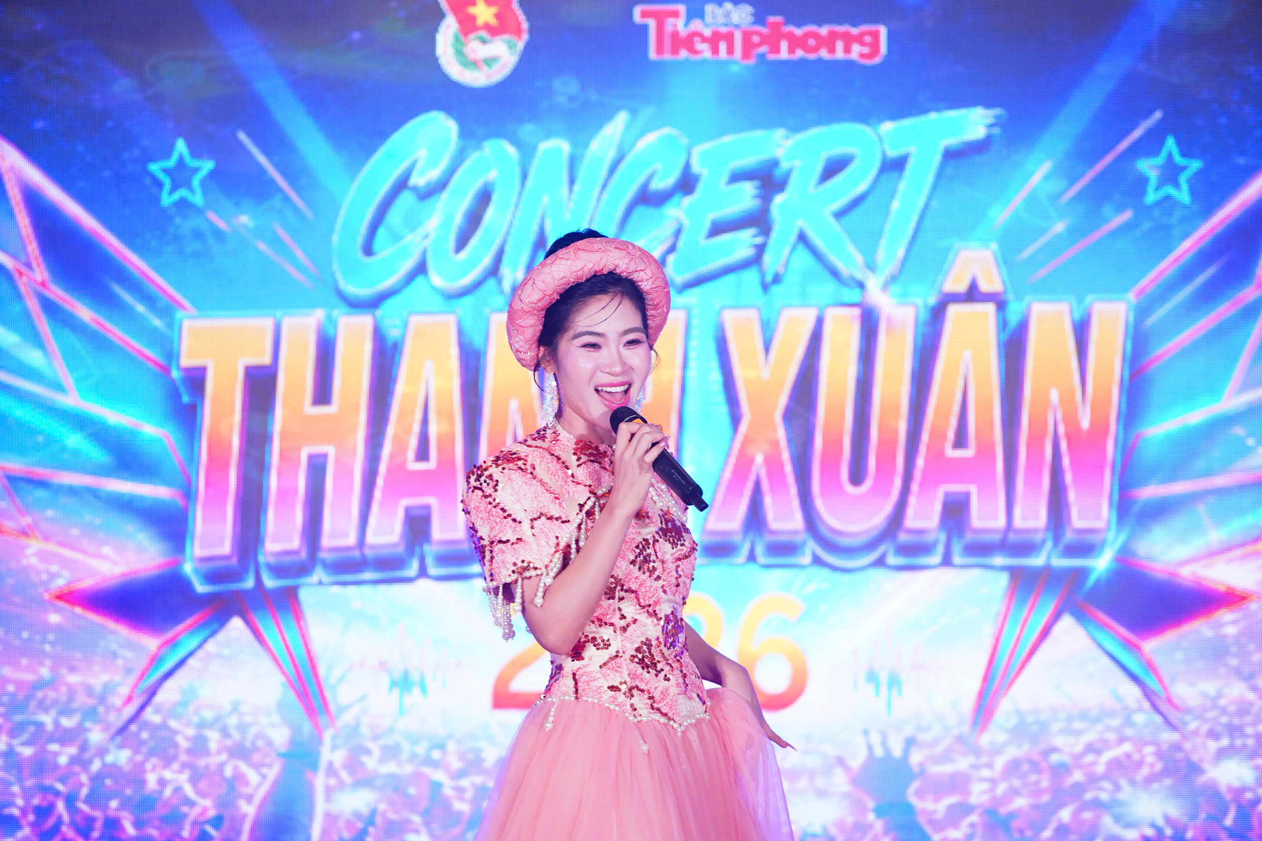 Concert 'Thanh xuân' đón 20.000 khán giả, phát vé miễn phí - Ảnh 2. Concert 'Thanh xuân' đón 20.000 khán giả, phát vé miễn phí - Ảnh 2.