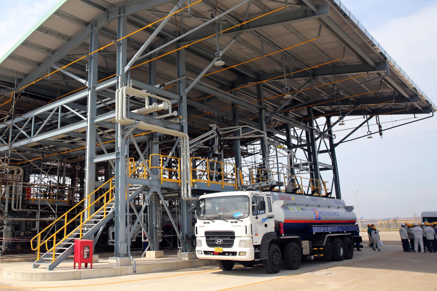 Tăng 45% năng lực xuất bán bằng đường bộ 5 BSR mở rộng trạm xuất xe bồn: Tăng 45% năng lực xuất bán bằng đường bộ - Ảnh 5.