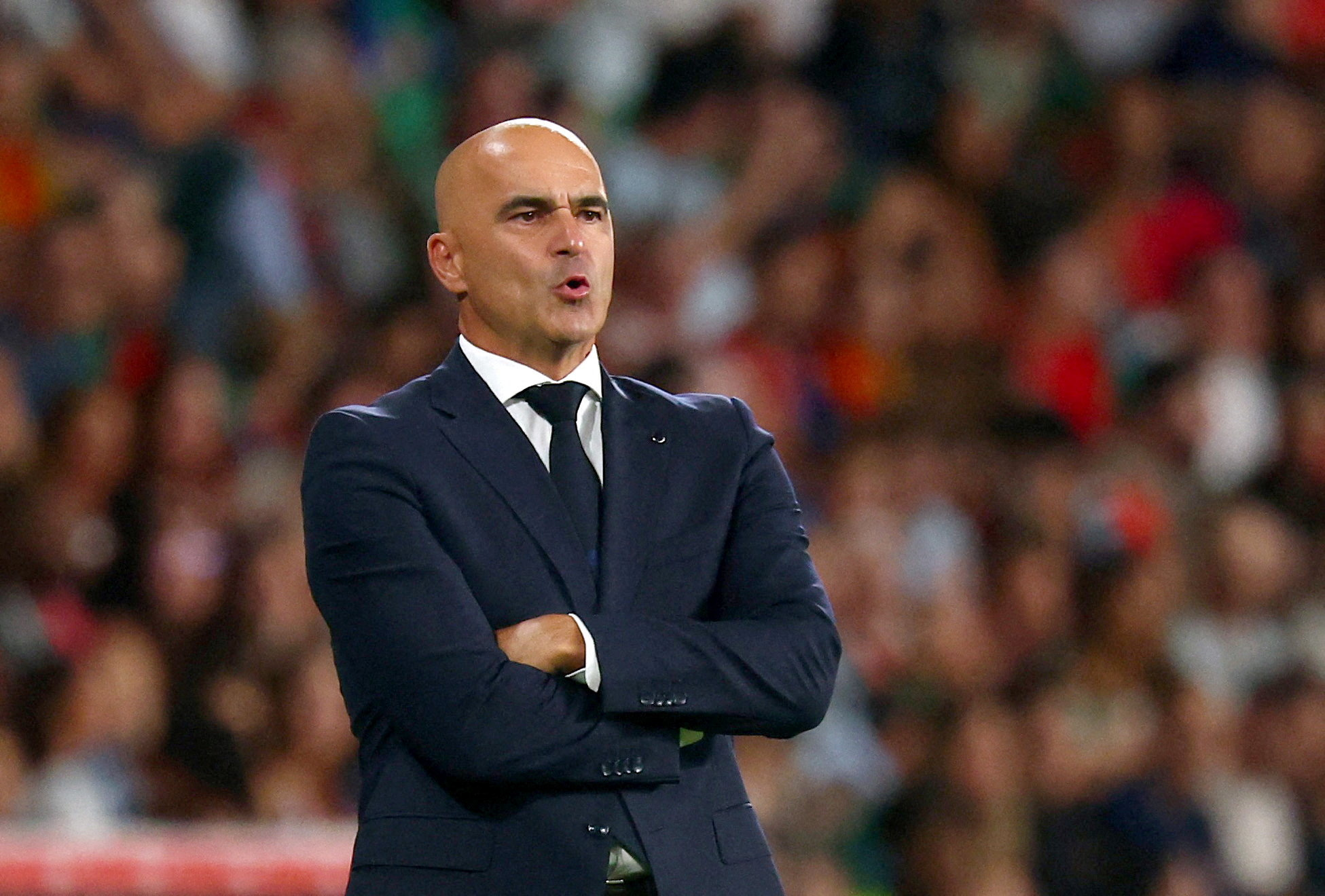 سيغادر المدرب روبرتو مارتينيز المنتخب البرتغالي بعد كأس العالم 2026 - الصورة 1. HLV Roberto Martinez chia tay đội tuyển Bồ Đào Nha sau World Cup 2026- Ảnh 1.