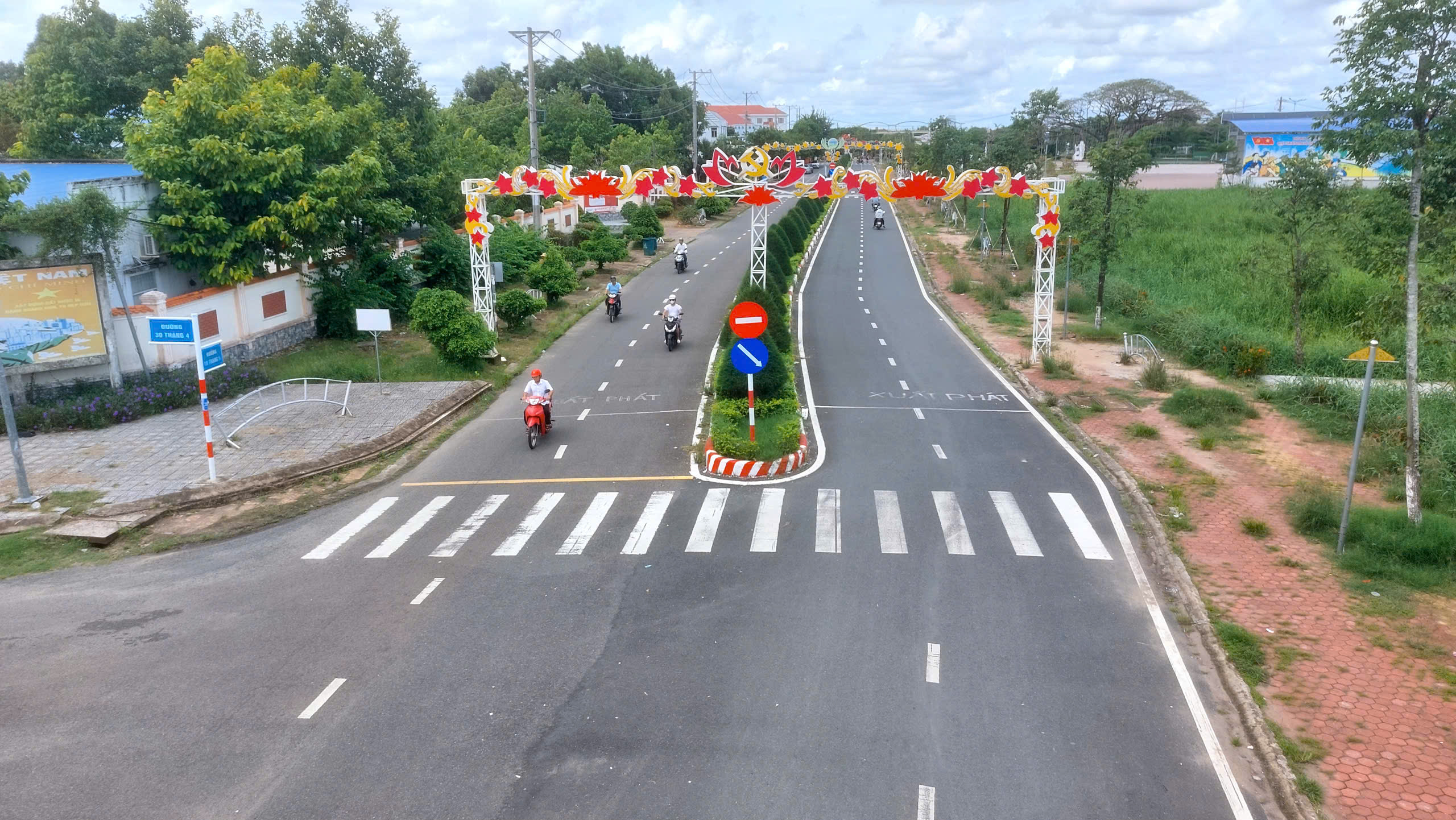 Một đô thị chuyển tiếp đang định hình ở phía tây Cà Mau - Ảnh 1.