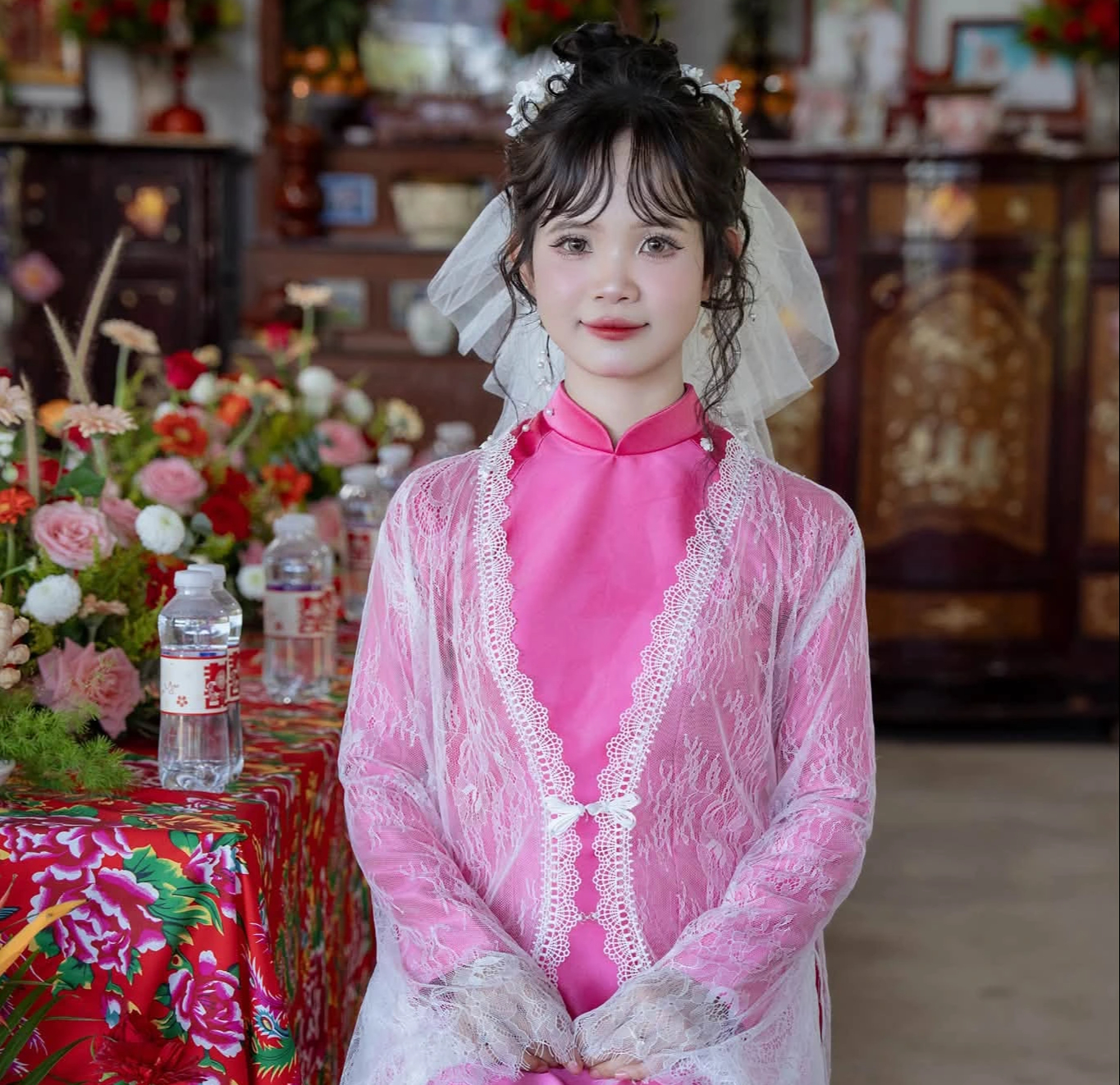C&ocirc; d&acirc;u 'g&acirc;y sốt' v&igrave; biến c&acirc;y nh&agrave; l&aacute; vườn th&agrave;nh lễ ăn hỏi đẹp như phim - Ảnh 3.