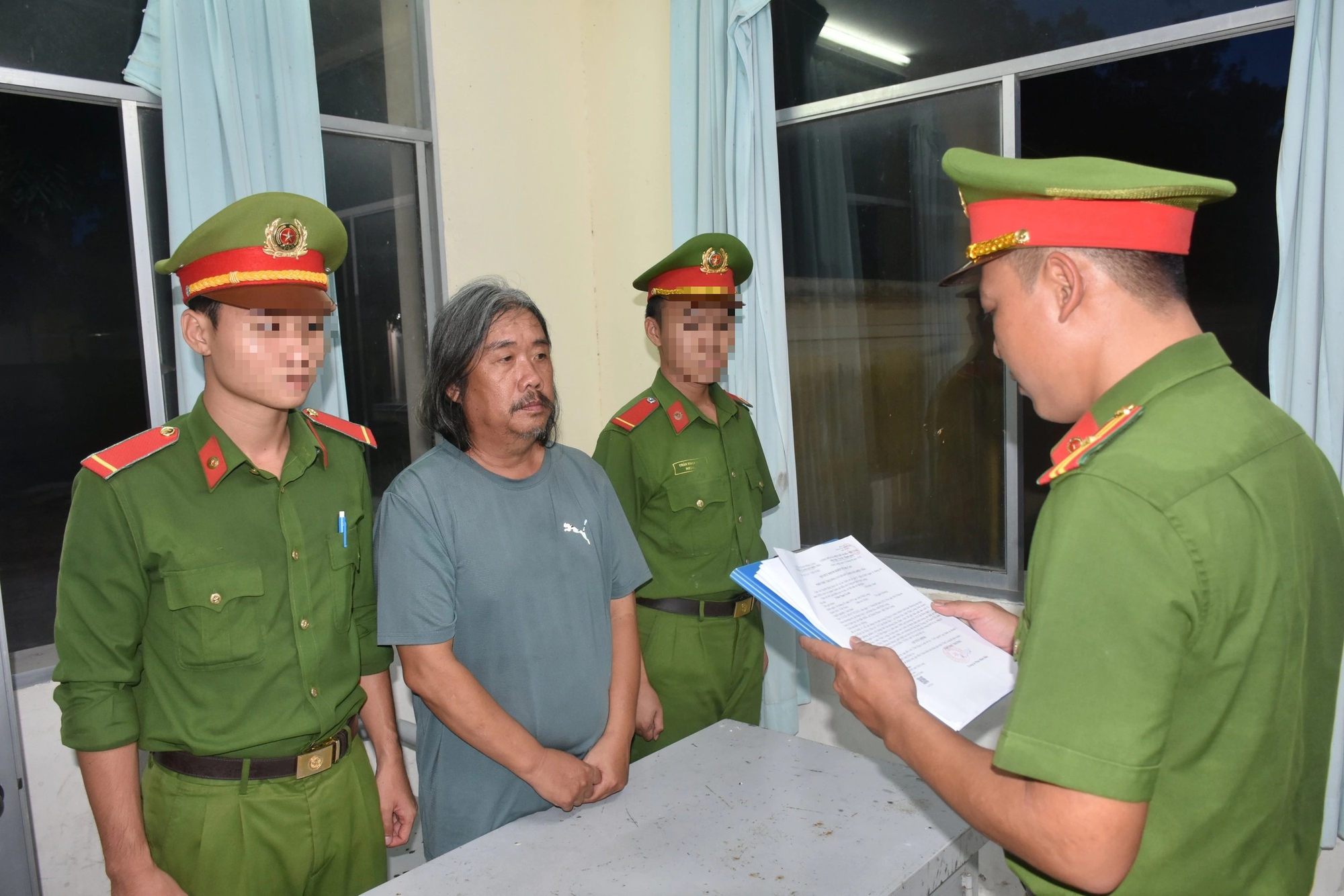 Khởi tố bị can đốt tiệm photocopy khiến cha ruột và một phụ nữ khác tử vong- Ảnh 1. Khởi tố bị can đốt tiệm photocopy khiến cha ruột và một phụ nữ khác tử vong- Ảnh 1.