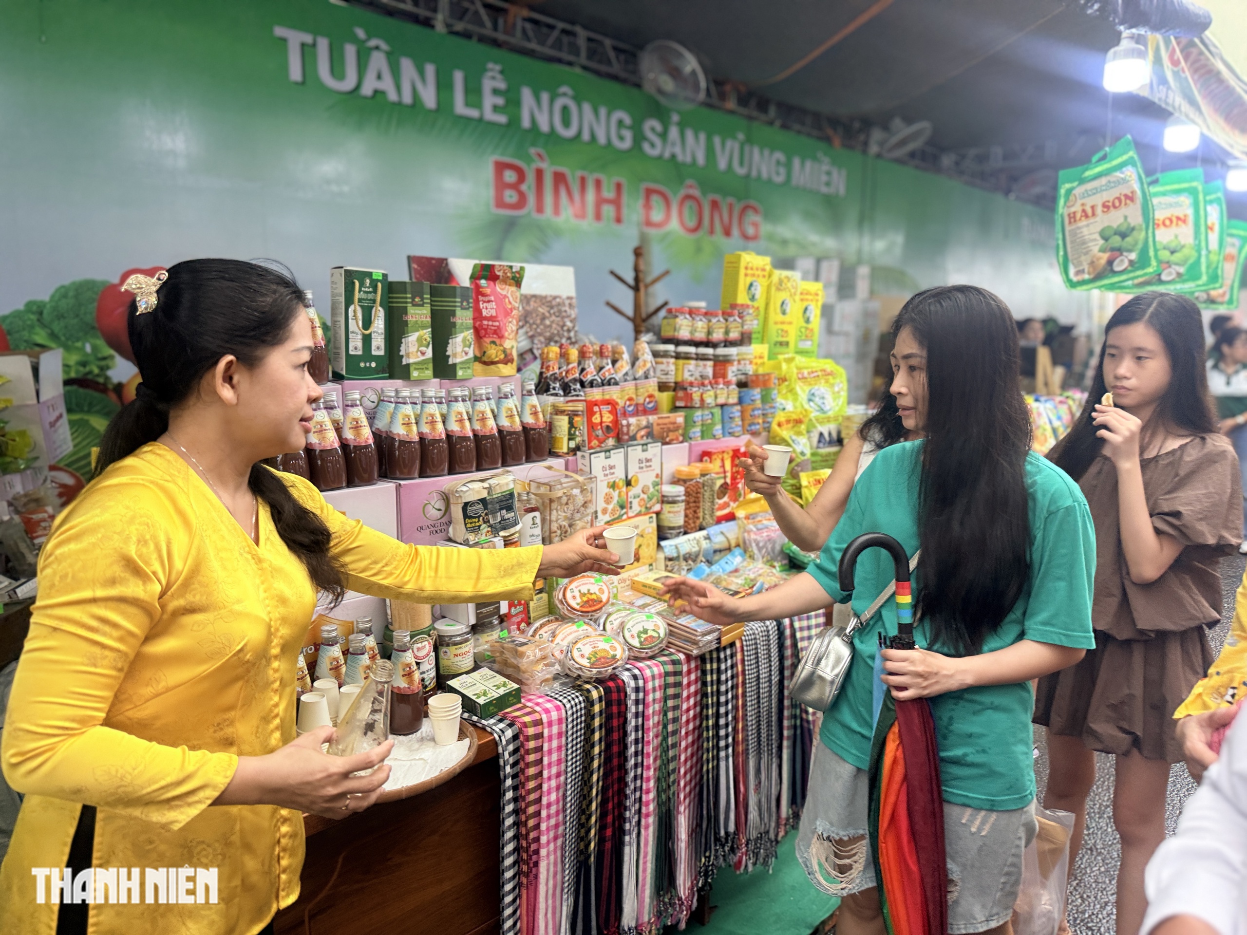 Loạt trái cây độc lạ hút khách tại tuần lễ nông sản vùng miền Bình Đông- Ảnh 10. Loạt trái cây độc lạ hút khách tại tuần lễ nông sản vùng miền Bình Đông- Ảnh 10.