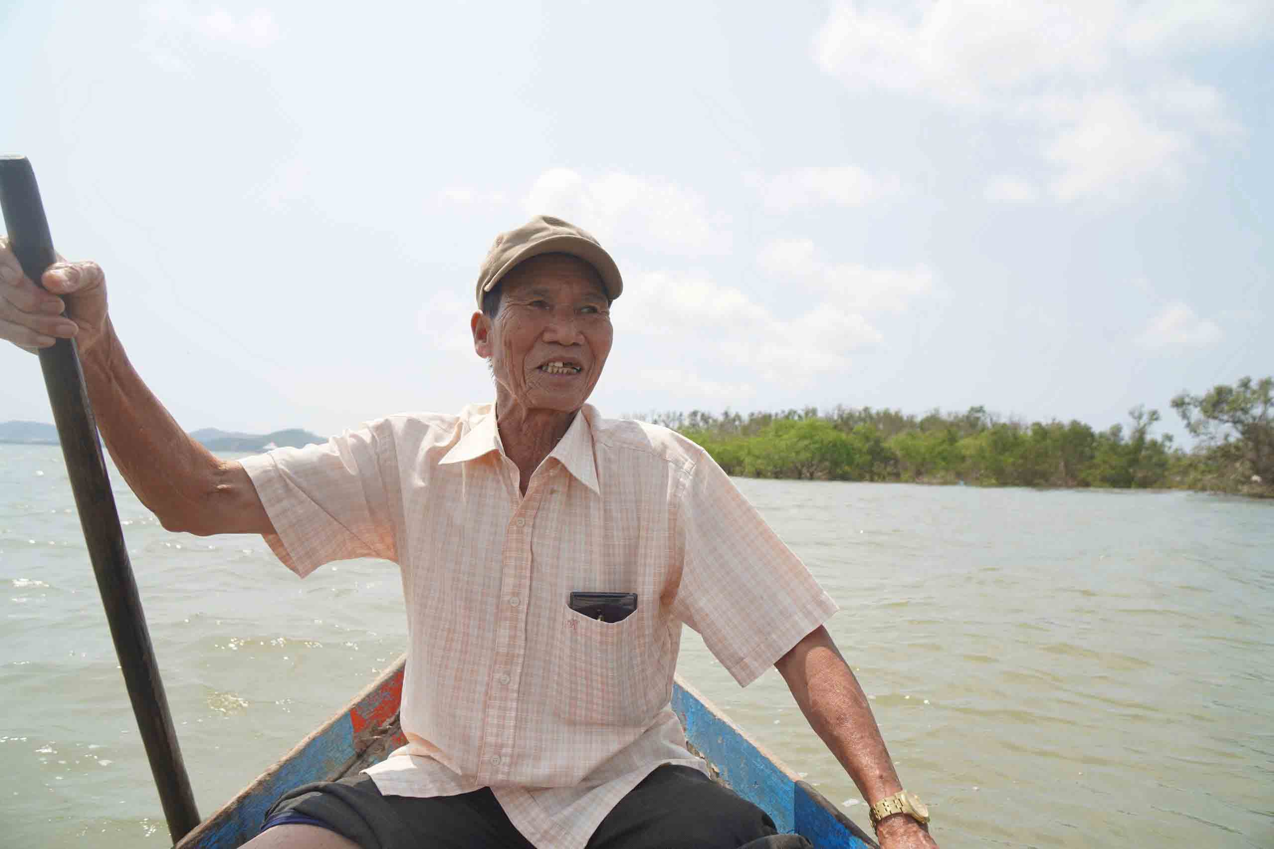 Hồi sinh 'lá phổi xanh' giữa đầm Thị Nại- Ảnh 2. Hồi sinh 'lá phổi xanh' giữa đầm Thị Nại- Ảnh 2.
