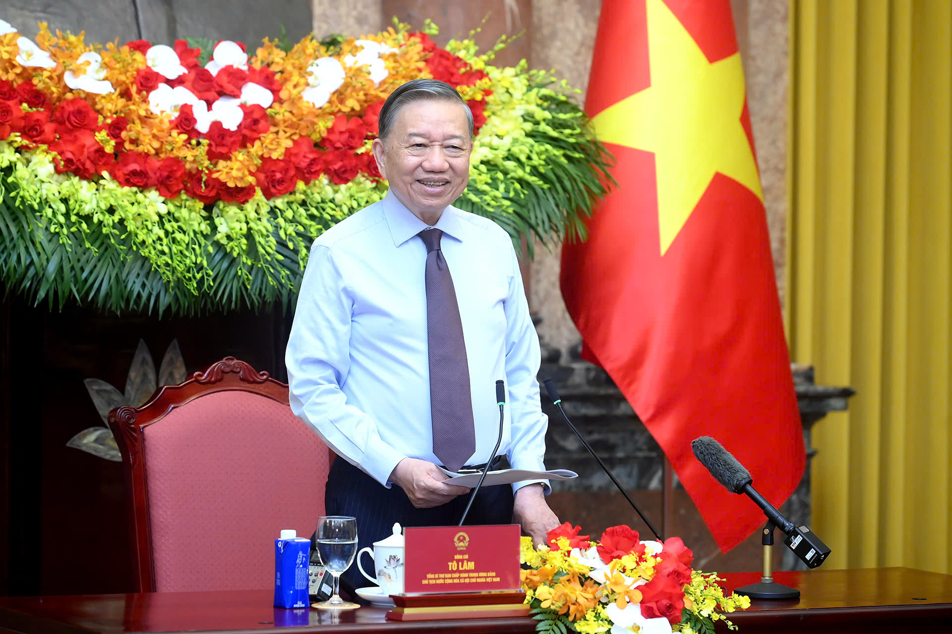 'Báo chí phải làm cho xã hội bình tĩnh hơn, tử tế hơn' - Ảnh 3.