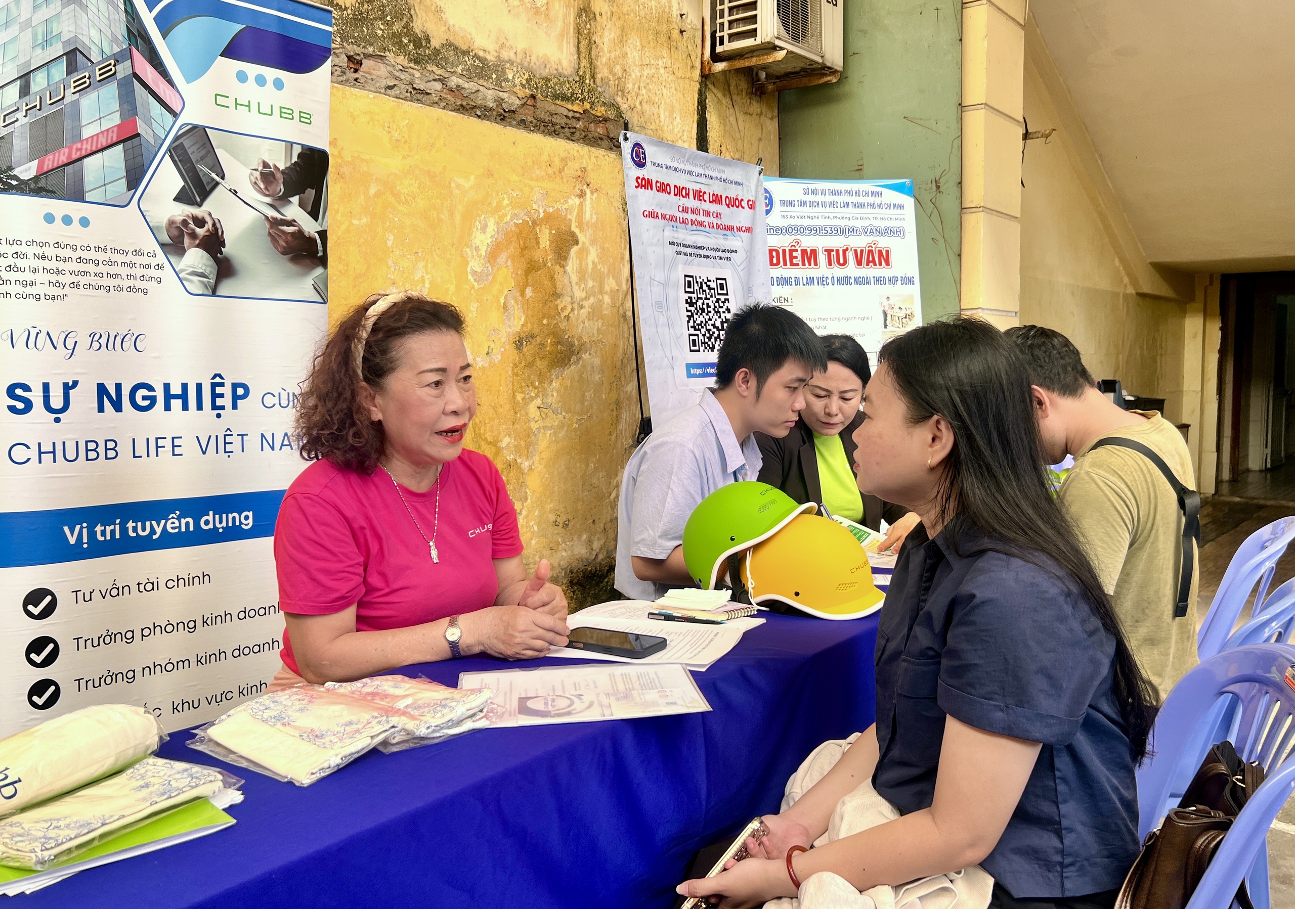 Tìm việc làm lương đến 30 triệu đồng/tháng ở TP.HCM: Cần lưu những địa chỉ này- Ảnh 3. Tìm việc làm lương đến 30 triệu đồng/tháng ở TP.HCM: Cần lưu những địa chỉ này- Ảnh 3.