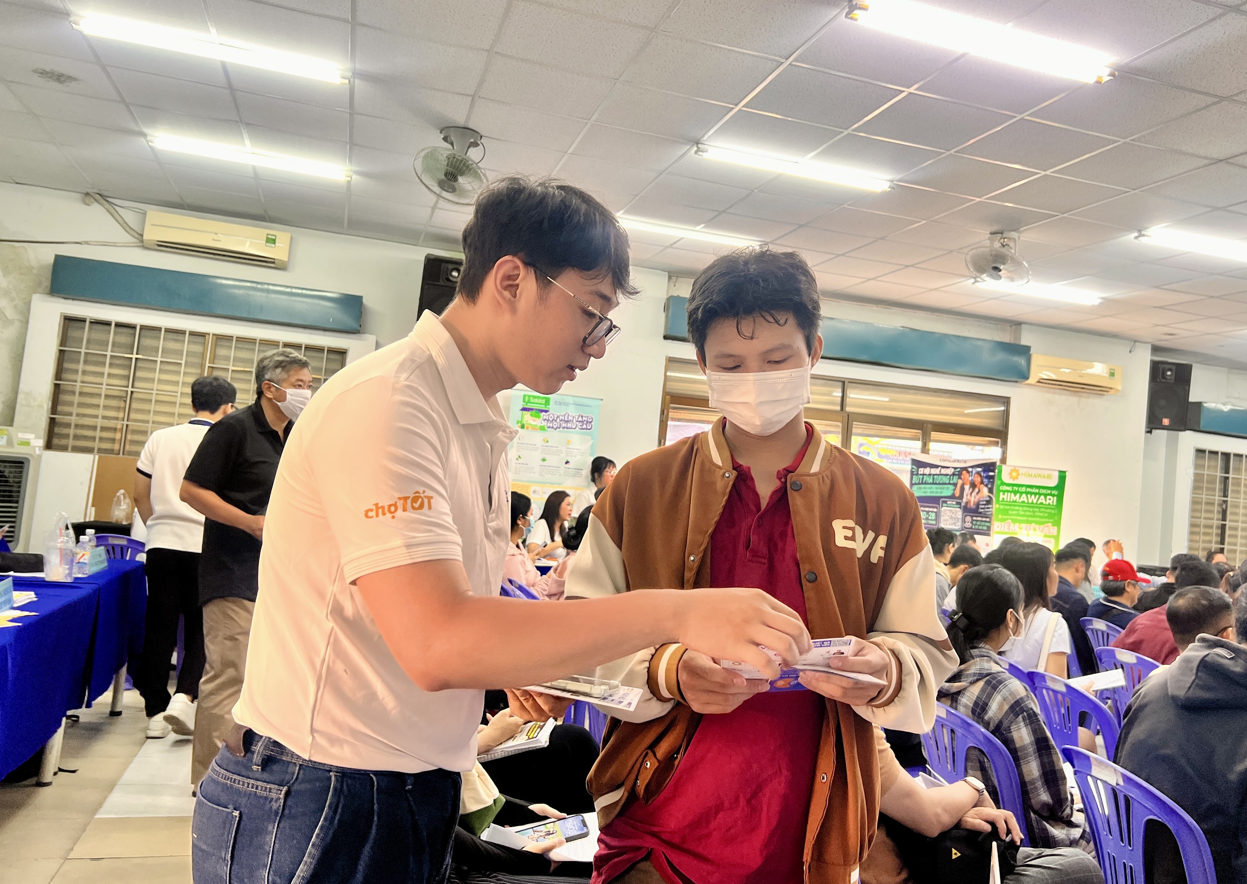 Tìm việc làm lương đến 30 triệu đồng/tháng ở TP.HCM: Cần lưu những địa chỉ này- Ảnh 1. Tìm việc làm lương đến 30 triệu đồng/tháng ở TP.HCM: Cần lưu những địa chỉ này- Ảnh 1.