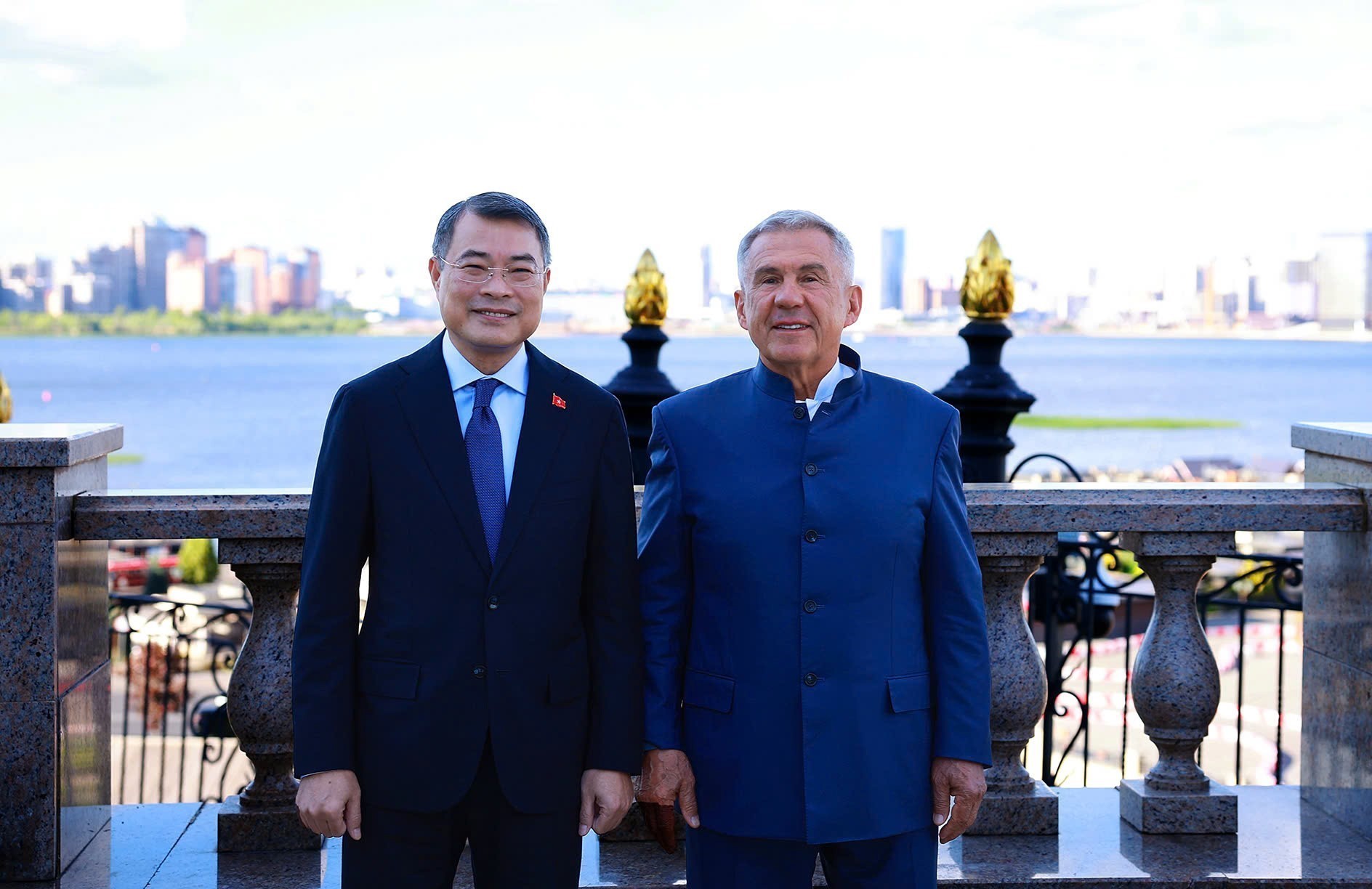 Thủ tướng Lê Minh Hưng gặp người đứng đầu Cộng hòa Tatarstan- Ảnh 1. Thủ tướng Lê Minh Hưng gặp người đứng đầu Cộng hòa Tatarstan- Ảnh 1.