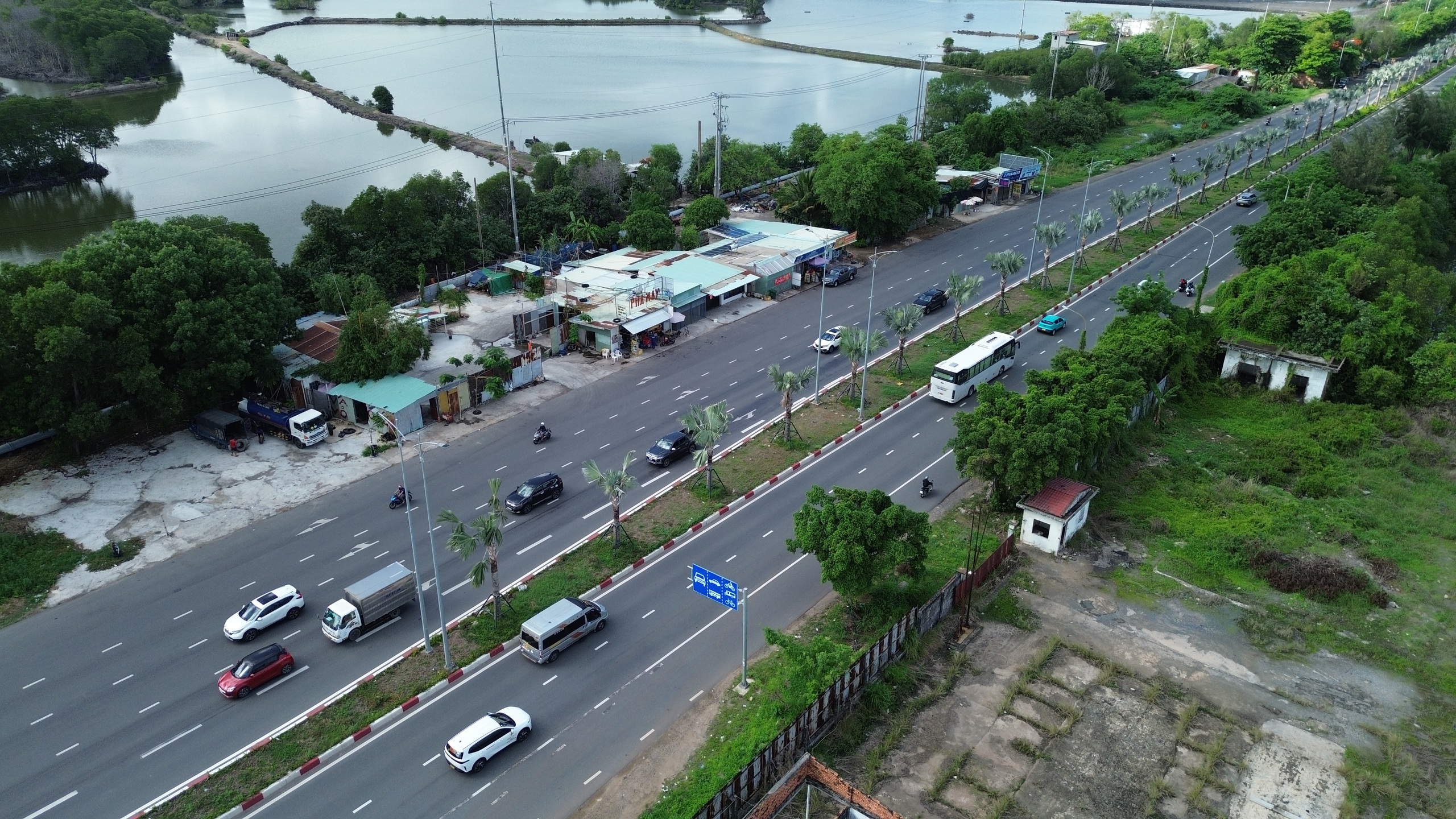 Chiếm đất công, xây nhà hơn 35 năm: Phường Phước Thắng yêu cầu tháo dỡ công trình - Ảnh 1.