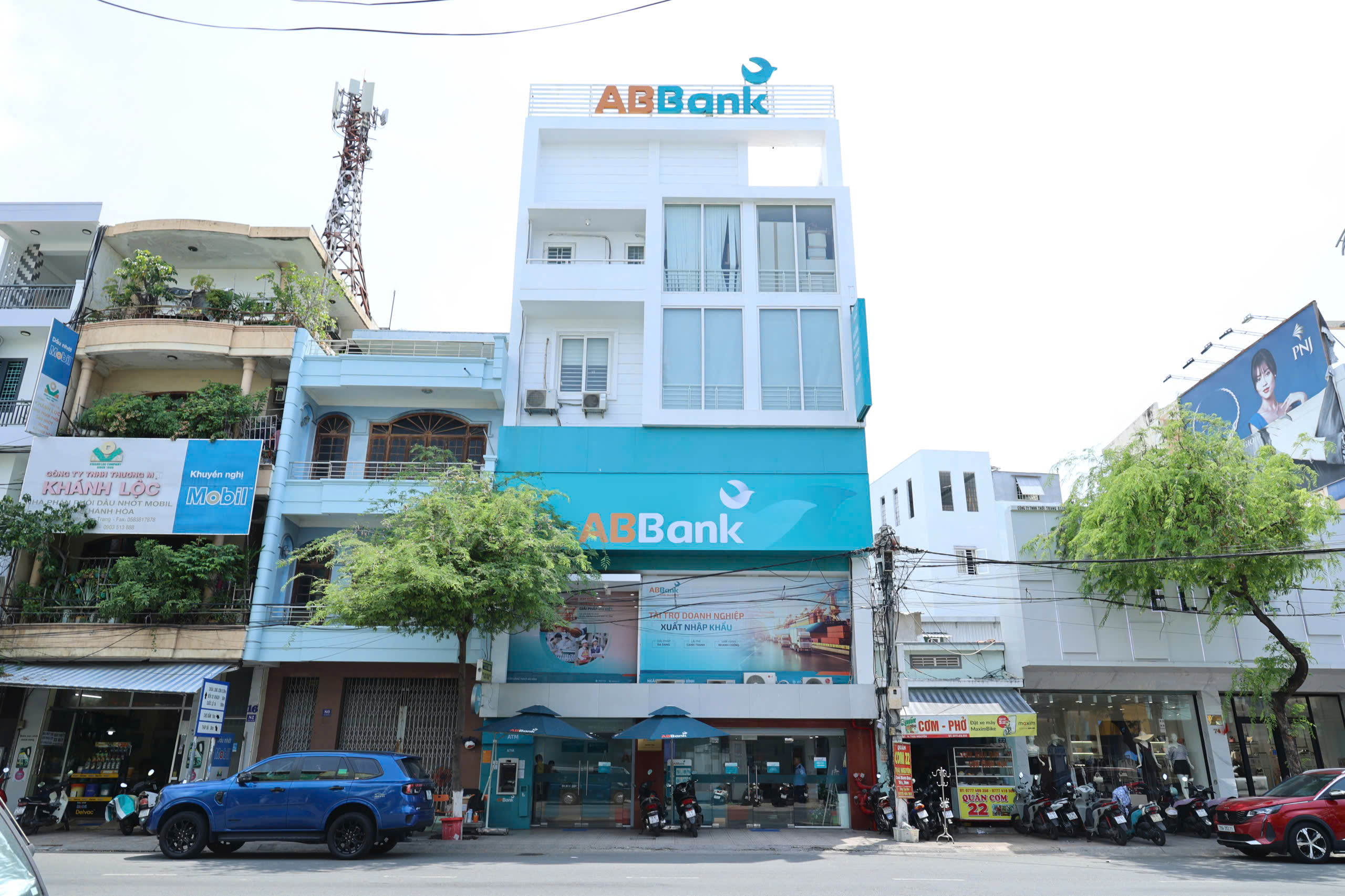 ABBank Khánh Hòa đồng hành cùng khách hàng trong kỷ nguyên số- Ảnh 4. ABBank Khánh Hòa đồng hành cùng khách hàng trong kỷ nguyên số- Ảnh 4.