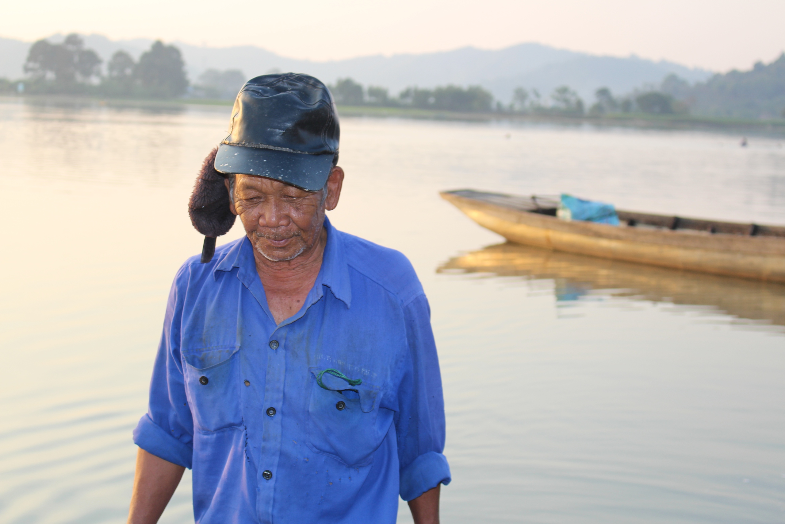 Hồ Lắk - 'túi cá' Tây nguyên đang 'ngạt thở'- Ảnh 6. Hồ Lắk - 'túi cá' Tây nguyên đang 'ngạt thở'- Ảnh 6.