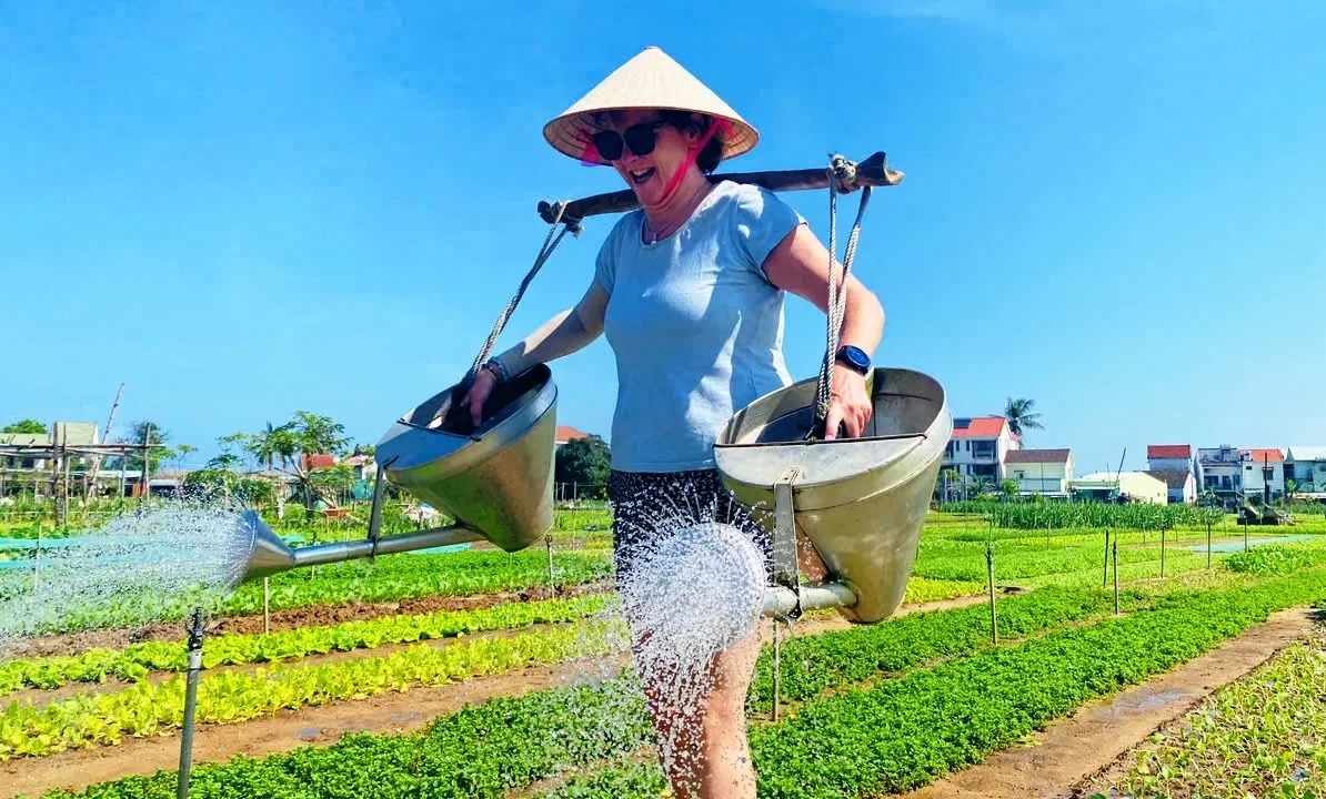 Lý do du khách nước ngoài dành cả chuyến đi chỉ ở một nơi của Việt Nam - Ảnh 2.