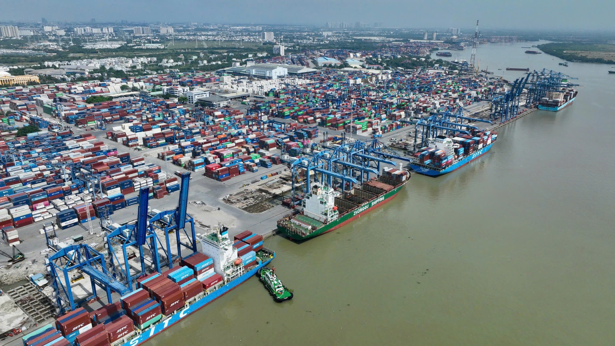 Vì sao cước tàu biển vẫn chưa giảm?- Ảnh 1. Vì sao cước tàu biển vẫn chưa giảm?- Ảnh 1.