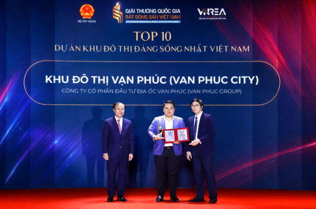 Van Phuc City được vinh danh ‘Top 10 Khu đô thị đáng sống nhất Việt Nam’ - Ảnh 1.