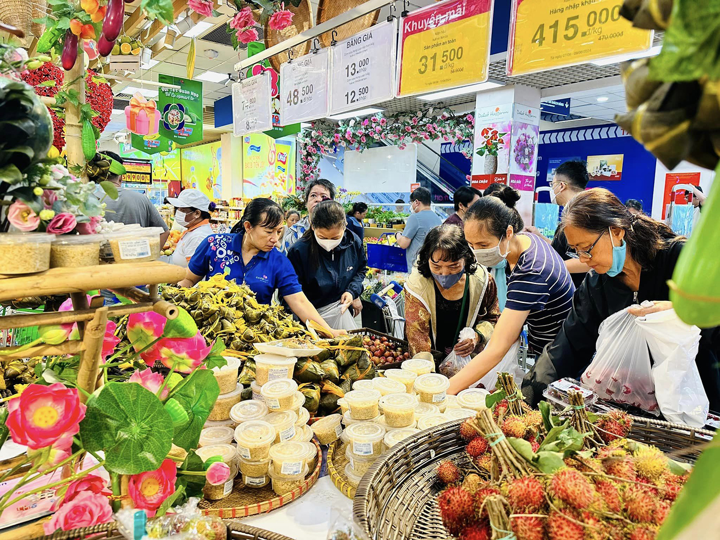 Saigon Co.op tung deal siêu tiết kiệm đón tết Đoan Ngọ - Ảnh 1.
