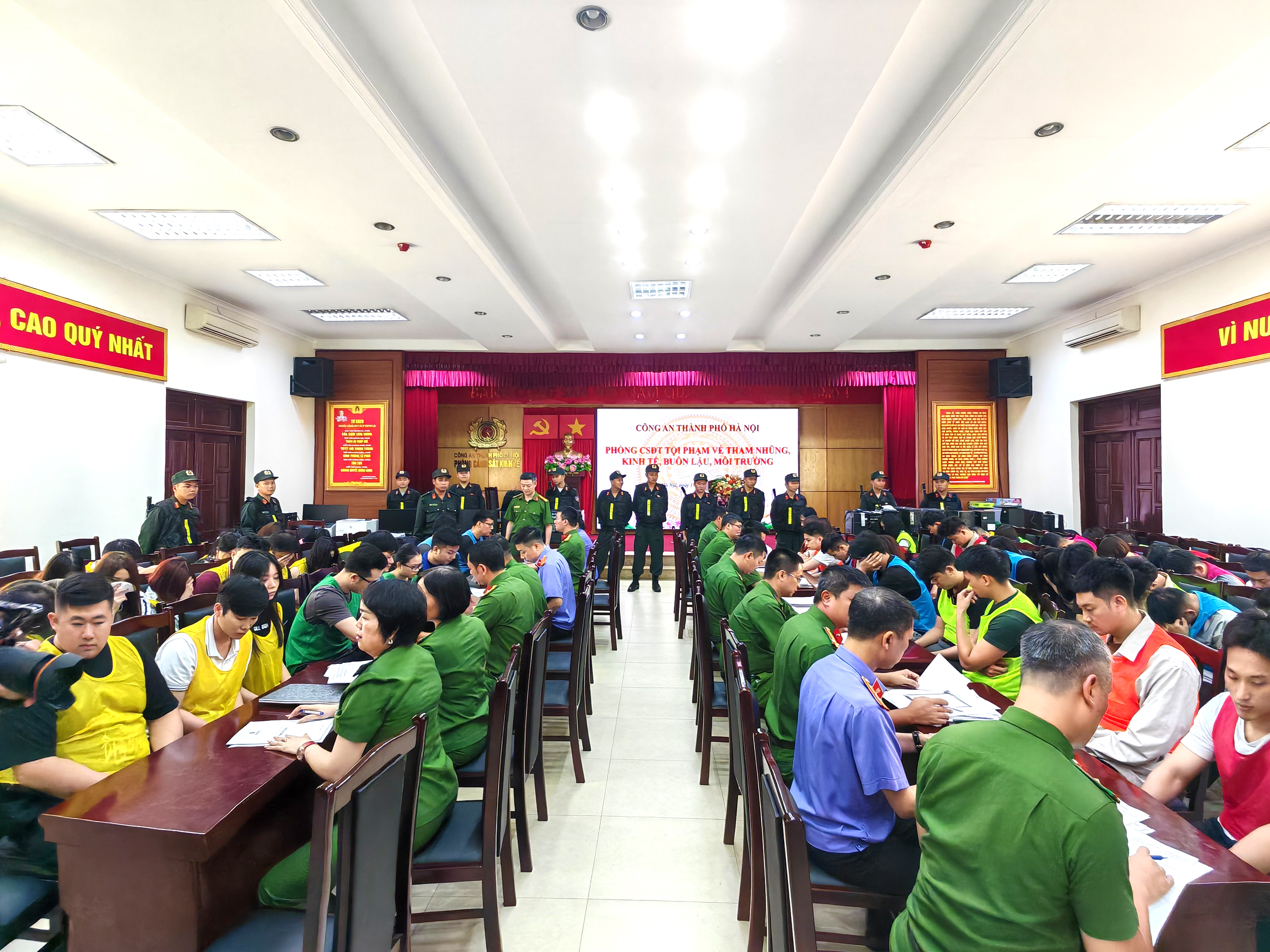 Ma trận lừa đảo 'sở hữu kỳ nghỉ'- Ảnh 5. Ma trận lừa đảo 'sở hữu kỳ nghỉ'- Ảnh 5.