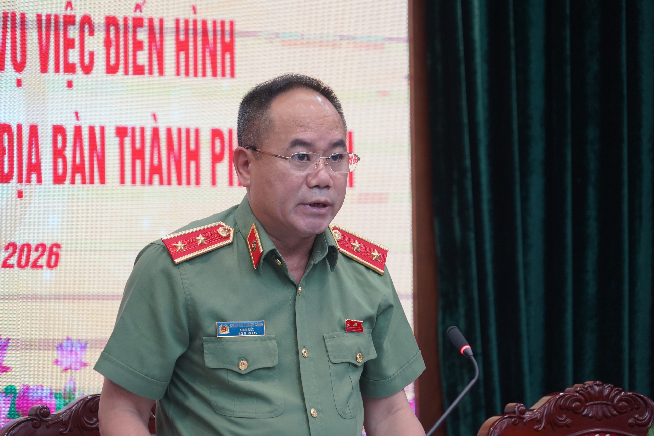 Vụ 'hợp đồng kỳ nghỉ': Trung tướng Nguyễn Thanh Tùng kêu gọi bị hại tố giác- Ảnh 1. Vụ 'hợp đồng kỳ nghỉ': Trung tướng Nguyễn Thanh Tùng kêu gọi bị hại tố giác- Ảnh 1.