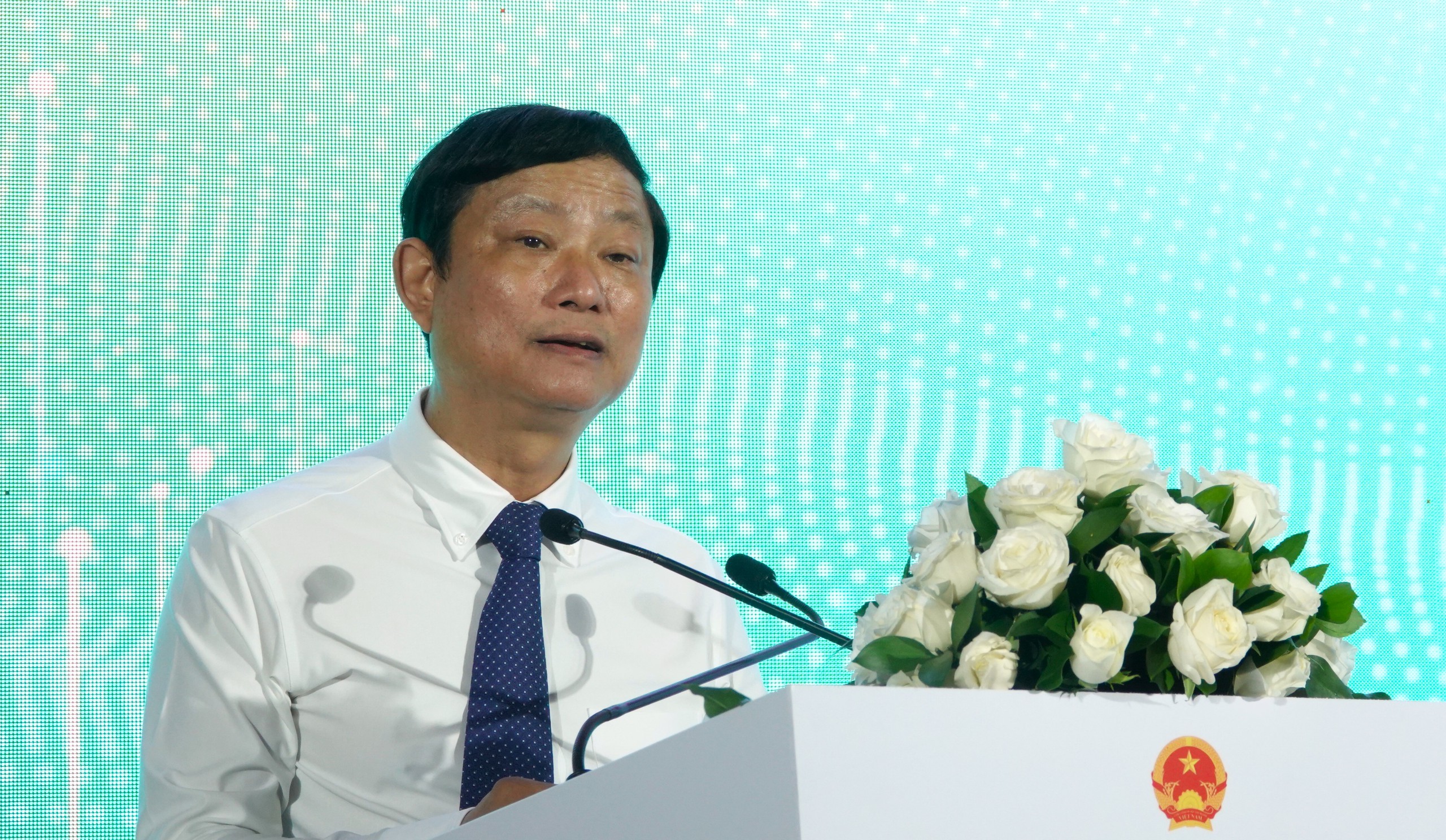 Chủ tịch HĐND TP.HCM Võ Văn Minh: Tránh xung đột nội vùng trong quy hoạch tổng thể - Ảnh 1.