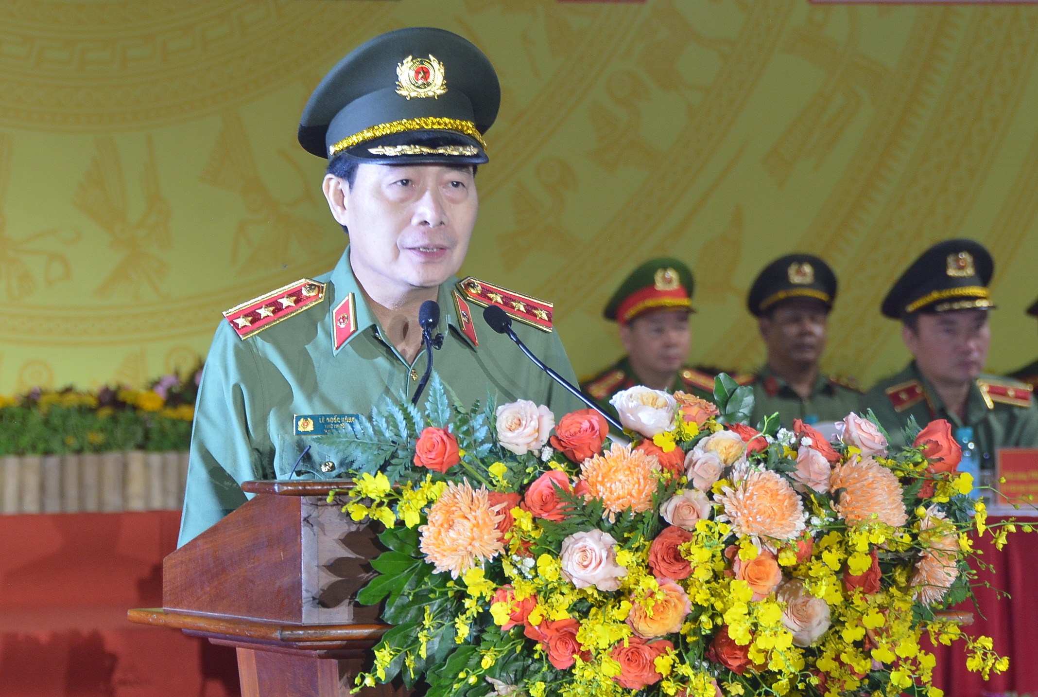 Hàng vạn người Đà Lạt dự khán hội thao quân sự, võ thuật và thể thao CAND - Ảnh 4.