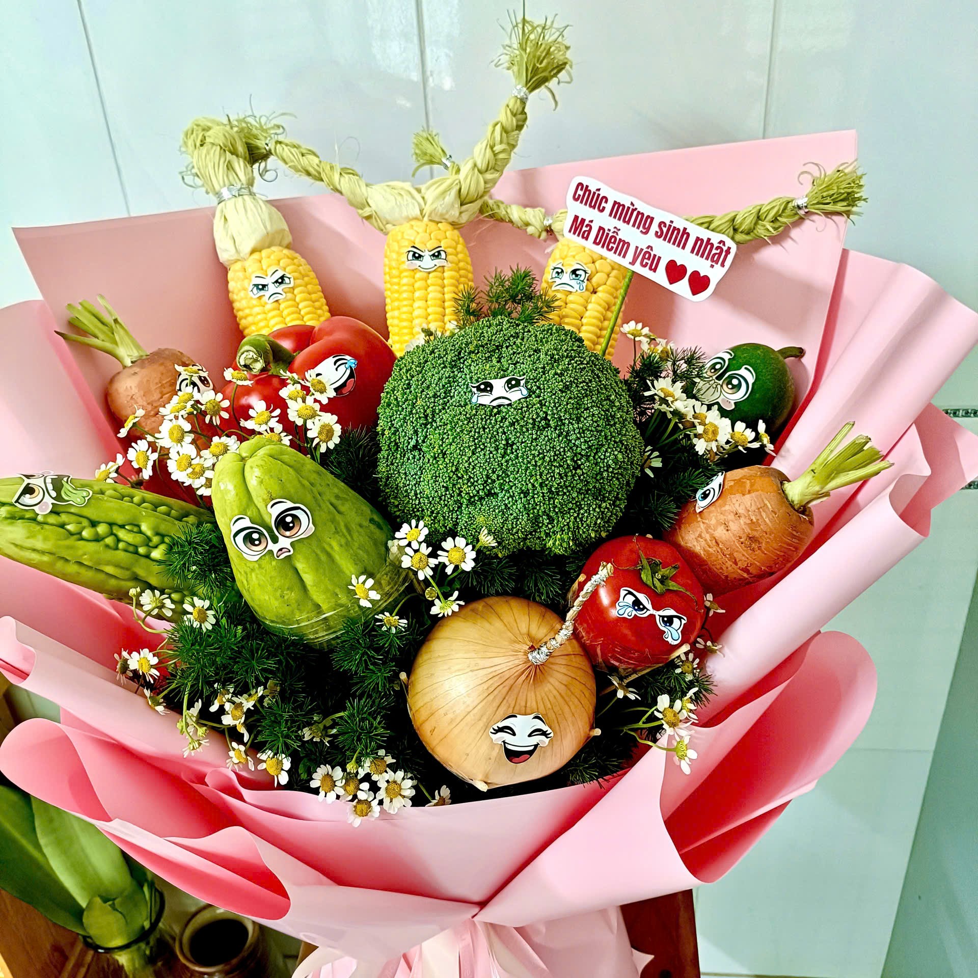 Rau củ lên đời thành quà tặng độc đáo- Ảnh 4. Rau củ lên đời thành quà tặng độc đáo- Ảnh 4.