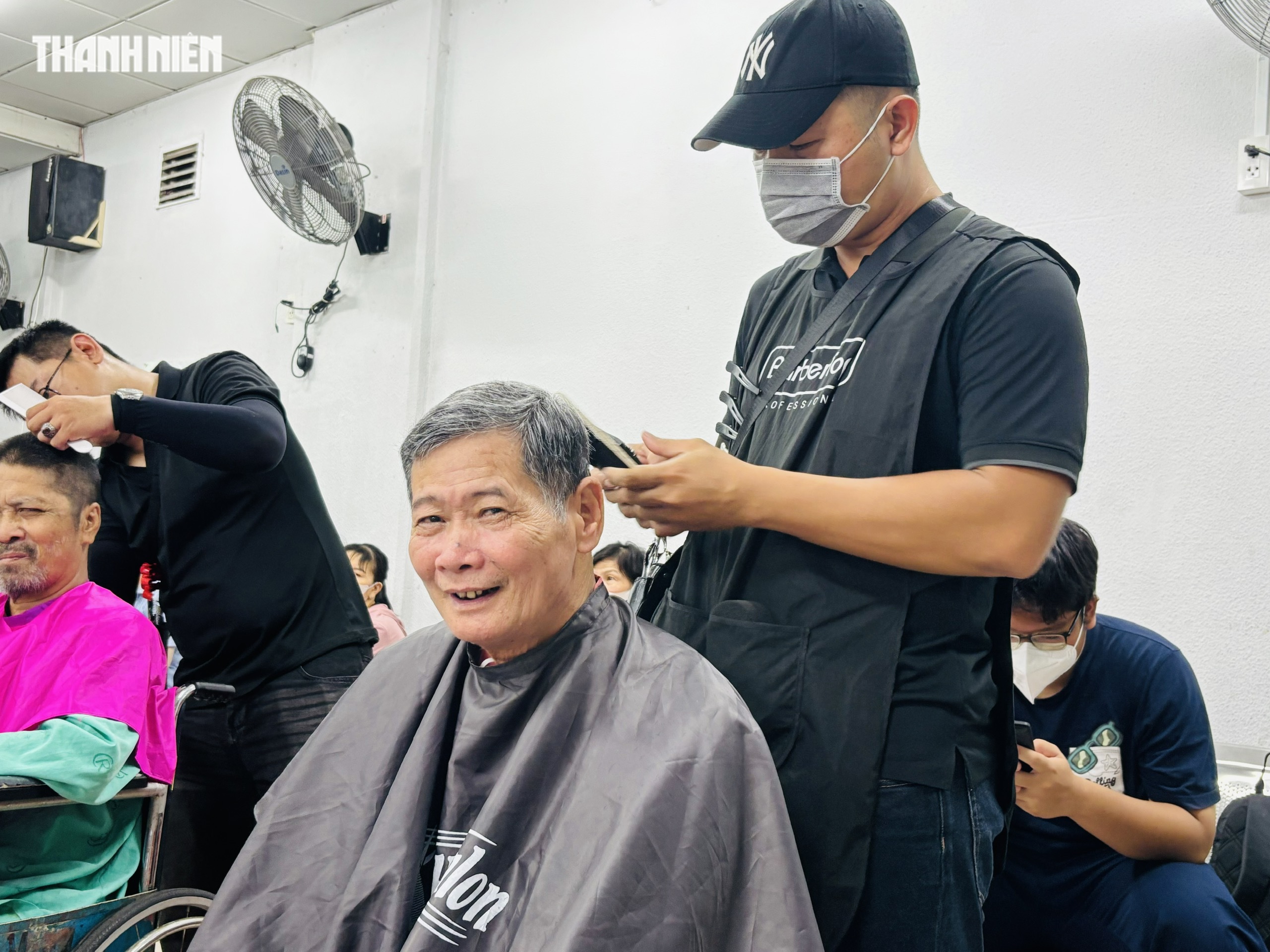 Ng&agrave;y cuối tuần đặc biệt của bệnh nh&acirc;n Bệnh viện Chợ Rẫy: &lsquo;Vui qu&aacute; x&aacute; l&agrave; vui'   - Ảnh 6.