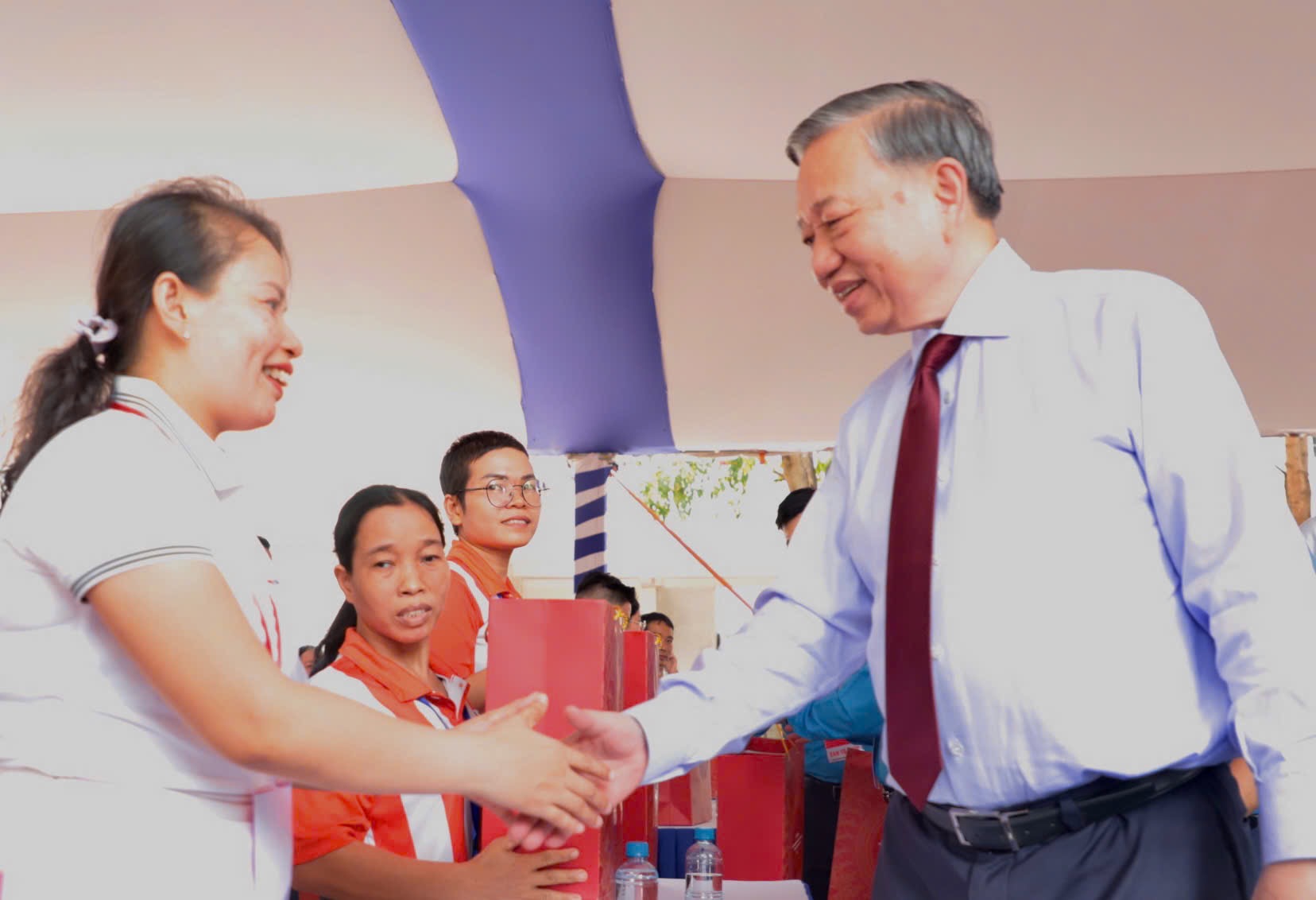 Công đoàn chi hàng chục tỉ đồng chăm lo người lao động Tháng Công nhân 2026 - Ảnh 1.
