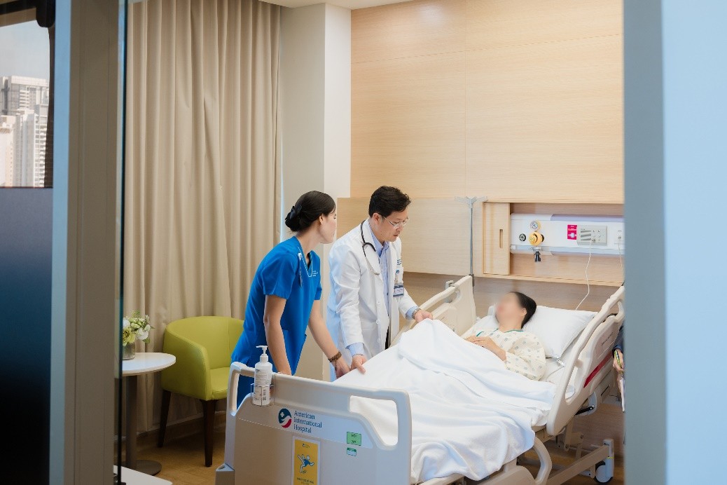 Yếu liệt tứ chi, mất khả năng đi lại do bệnh cột sống diễn tiến khó lường - Ảnh 1.