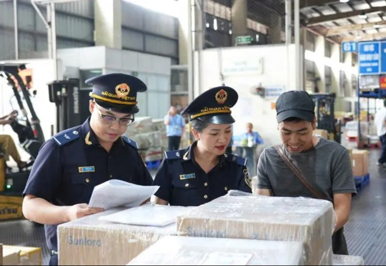 Tiếp tục sắp xếp cơ quan thuế, hải quan- Ảnh 1. Tiếp tục sắp xếp cơ quan thuế, hải quan- Ảnh 1.