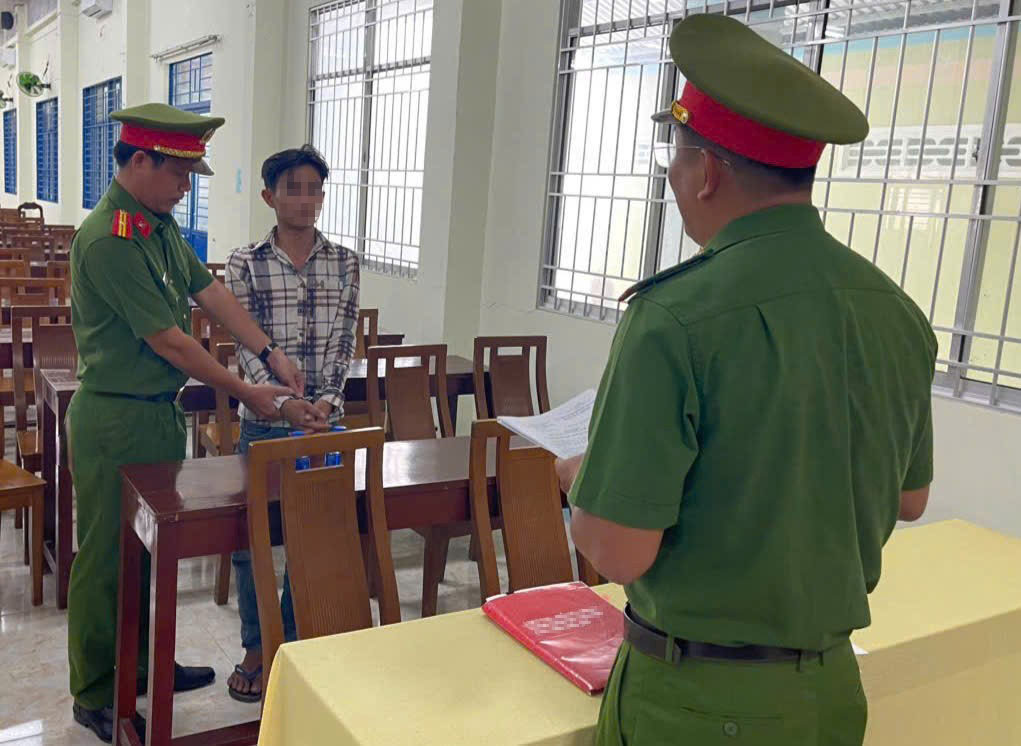 Khởi tố người đàn ông dụ bé gái 14 tuổi ở Đồng Tháp về nhà giao cấu- Ảnh 1.