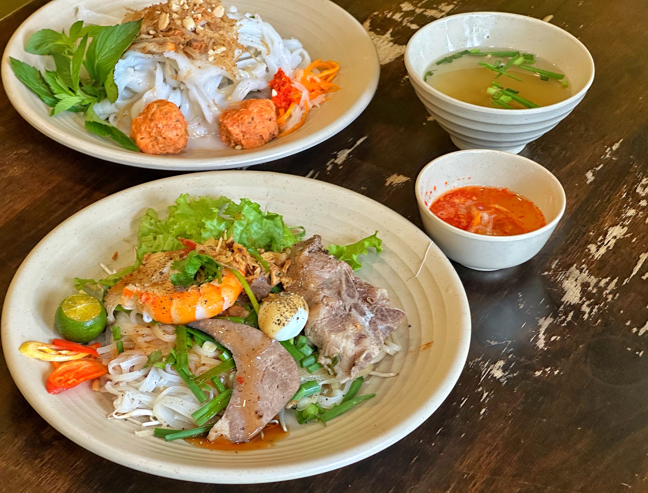 Hủ tiếu Sa Đ&eacute;c ngay trung t&acirc;m TP.HCM: D&igrave; Năm bỏ cơ nghiệp 30 năm l&ecirc;n phố - Ảnh 8.