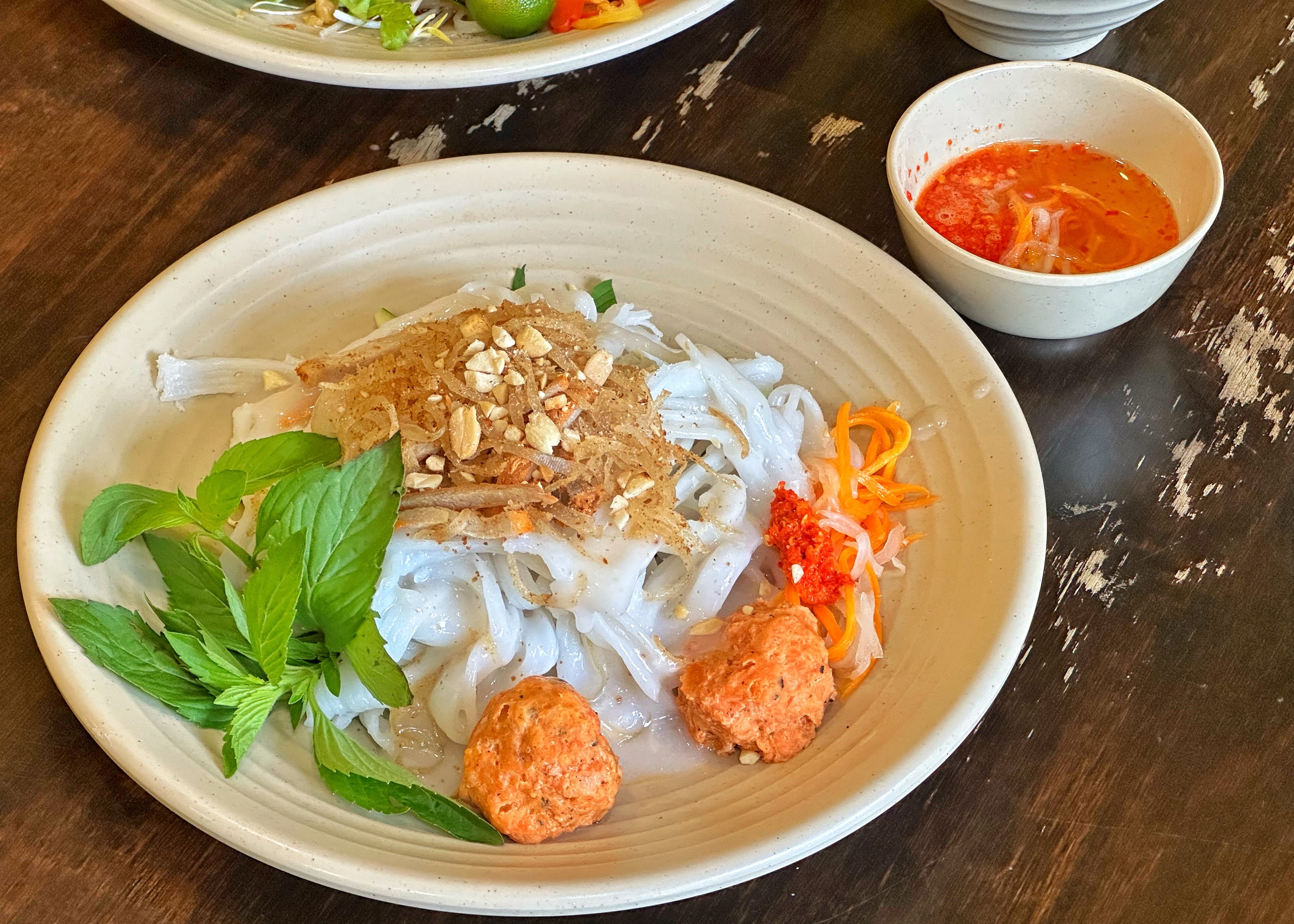 Hủ tiếu Sa Đ&eacute;c ngay trung t&acirc;m TP.HCM: D&igrave; Năm bỏ cơ nghiệp 30 năm l&ecirc;n phố - Ảnh 7.