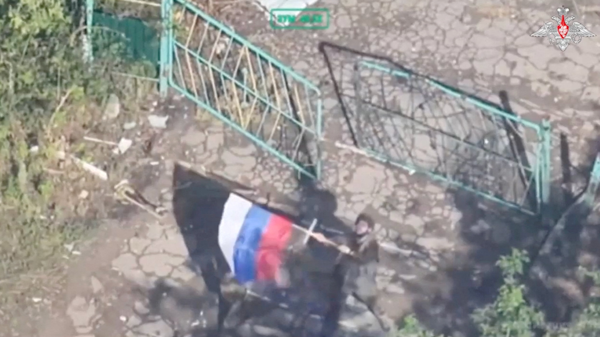 Thêm một thành trì của Ukraine ở Donetsk đối mặt ‘kịch bản khó khăn nhất’ - Ảnh 1.
