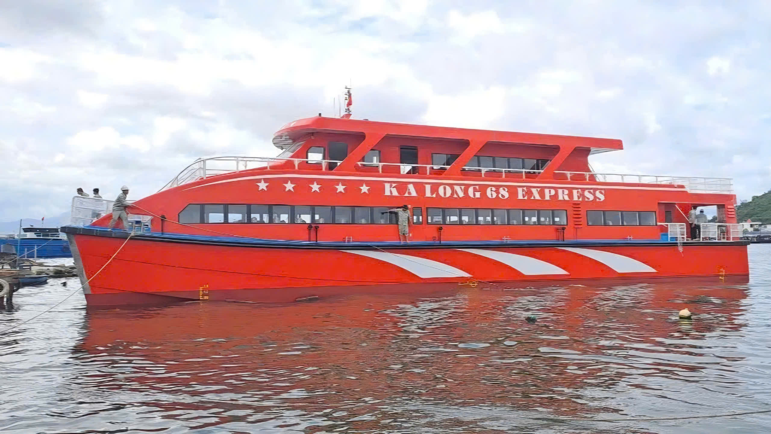 UNINSHIP - 4 thập kỷ định hình ngành đóng tàu composite Việt Nam- Ảnh 4. UNINSHIP - 4 thập kỷ định hình ngành đóng tàu composite Việt Nam- Ảnh 4.