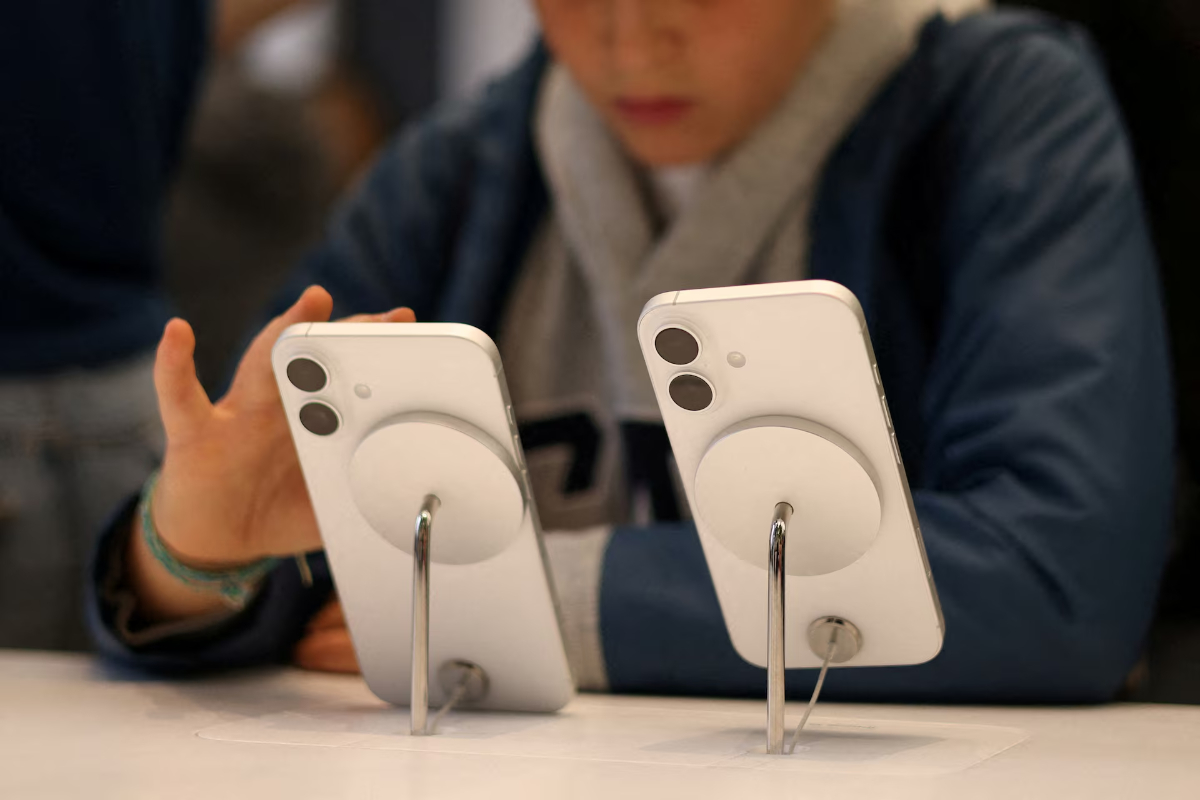 Những điều người dùng nên làm nếu không muốn iPhone thành 'cục gạch' - Ảnh 1.