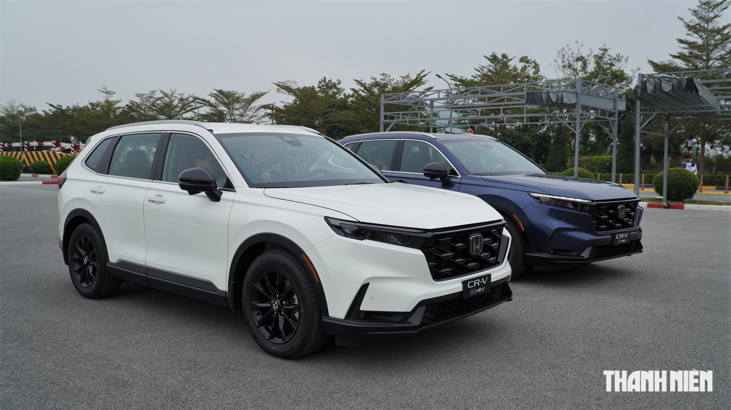 Xe crossover cỡ trung: 'Đua gi&aacute; s&aacute;t v&aacute;n', Ford Territory &aacute;p s&aacute;t Mazda CX-5 - Ảnh 4.