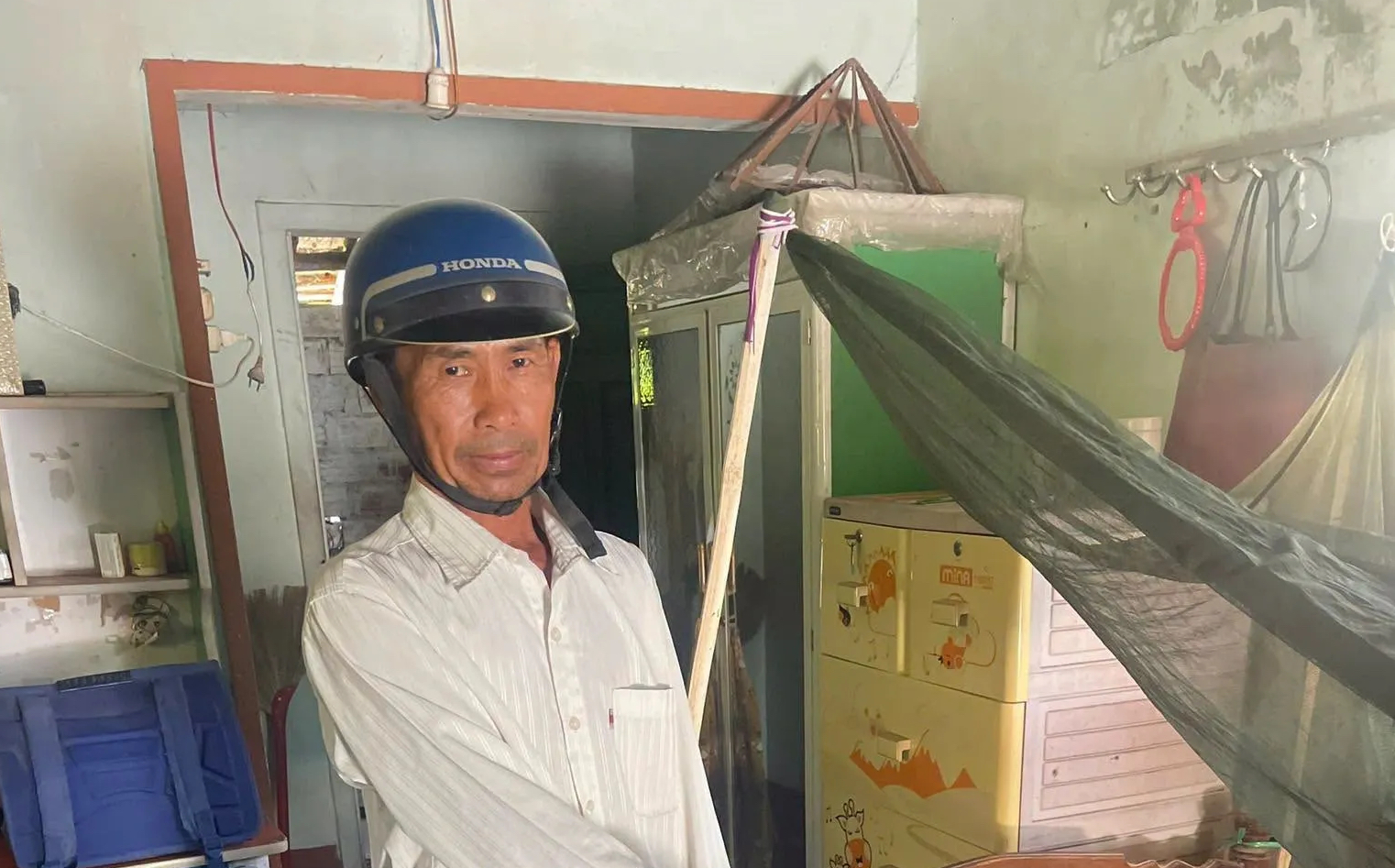 Chặn đầu se, đạp ngã cụ ông bán vé số để cướp tài sản - Ảnh 1.