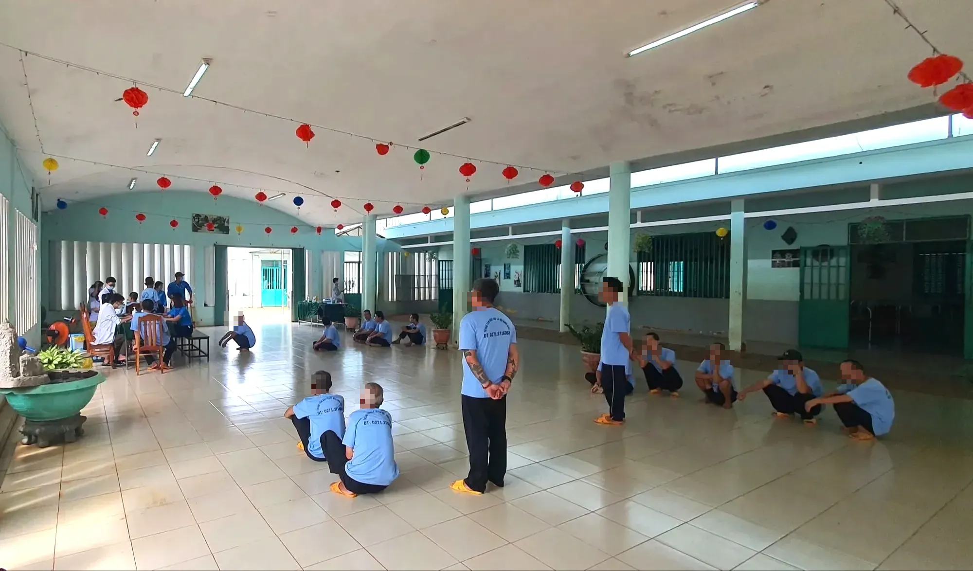 Luật cho khám bệnh tại nhà, vì sao bảo hiểm y tế chưa thể chi trả? - Ảnh 2.