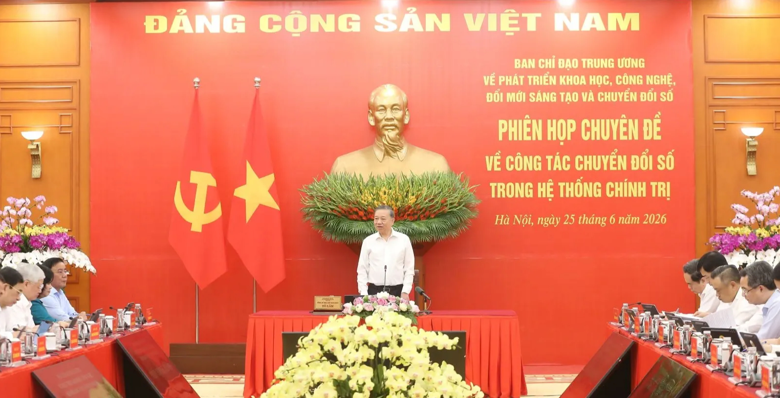 Tổng B&iacute; thư, Chủ tịch nước: Chấm dứt t&igrave;nh trạng dữ liệu ph&acirc;n t&aacute;n, kh&ocirc;ng tương th&iacute;ch - Ảnh 2.