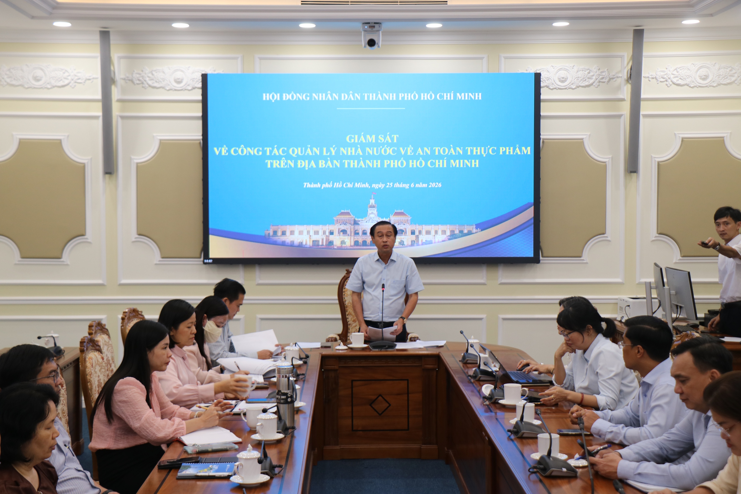 TP.HCM giám sát công tác quản lý an toàn thực phẩm sau mô hình mới - Ảnh 2.